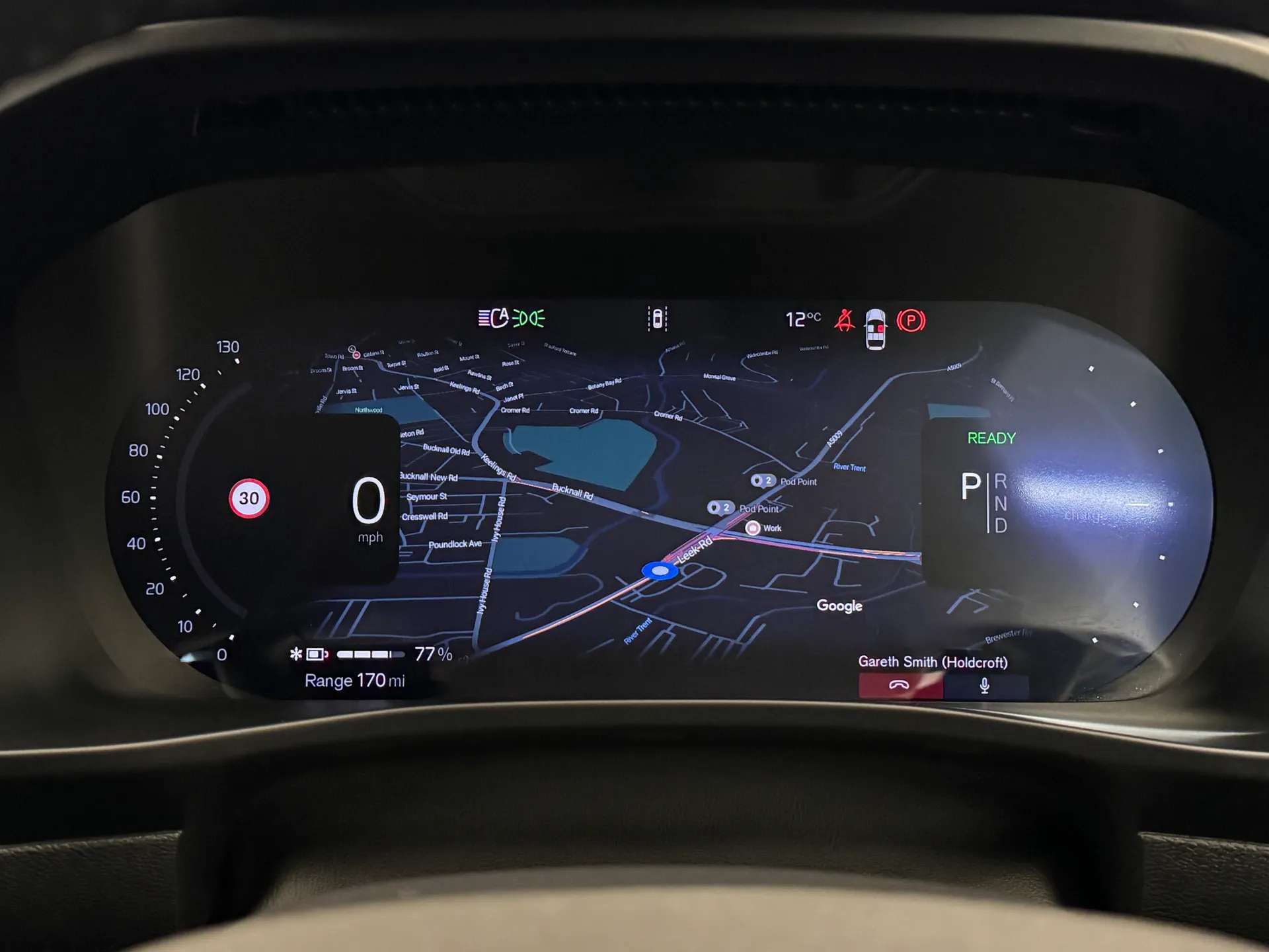 2025 VOLVO EC40 2025 VOLVO EC40