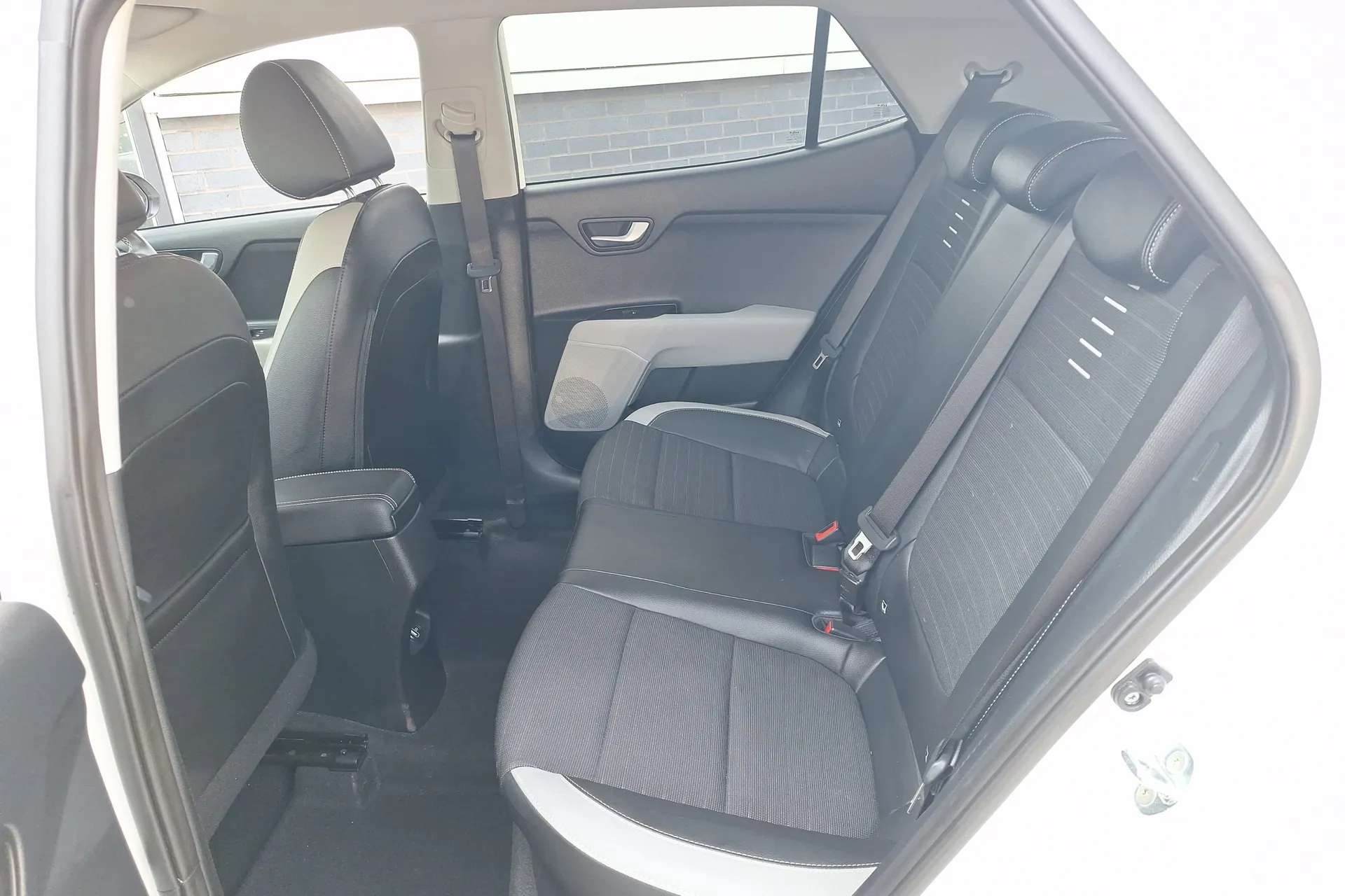 2022 KIA STONIC 2022 KIA STONIC