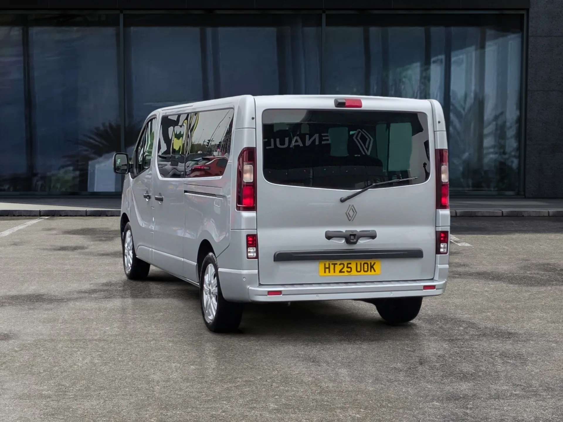 2025 RENAULT TRAFIC 2025 RENAULT TRAFIC