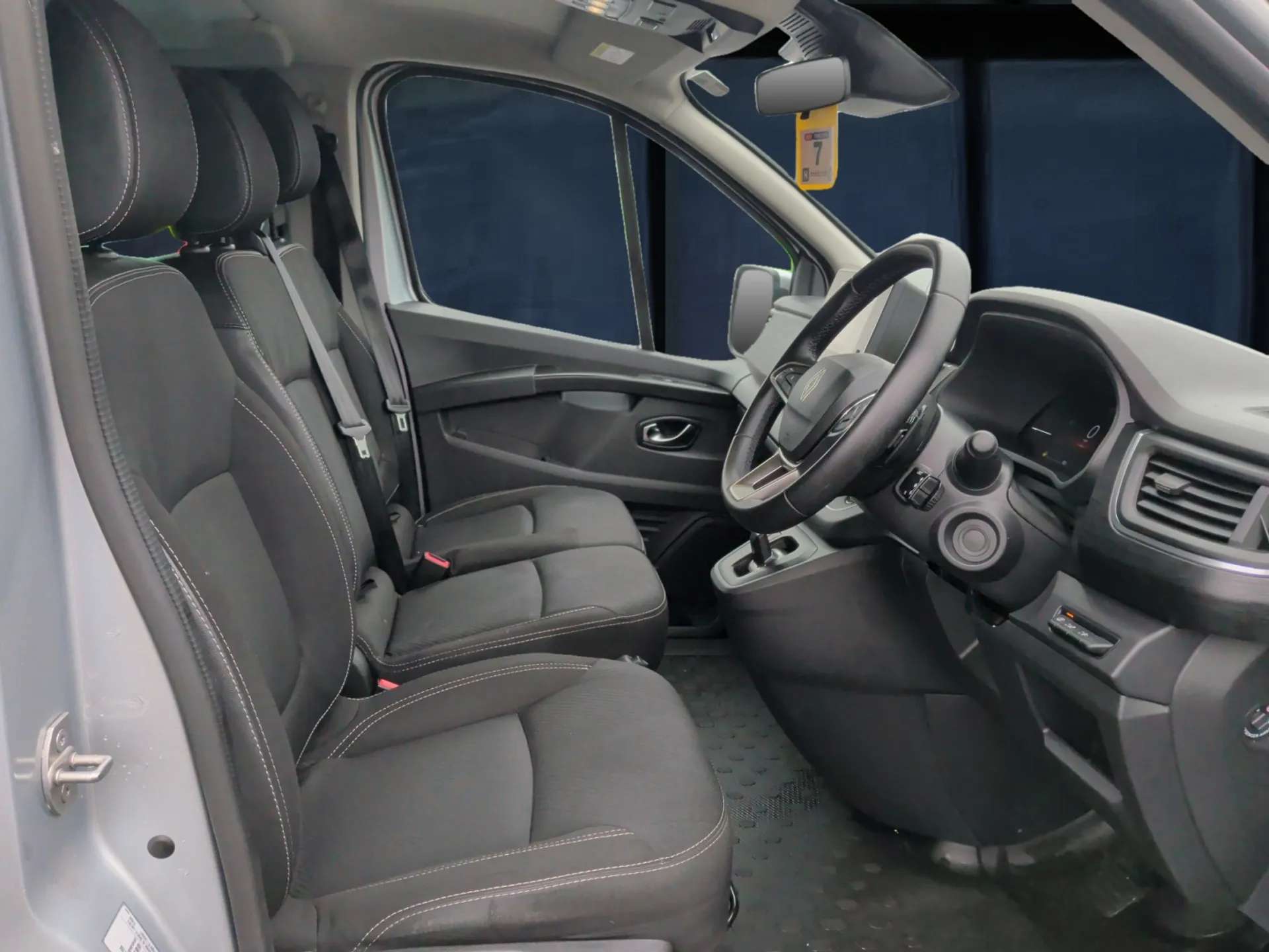 2025 RENAULT TRAFIC 2025 RENAULT TRAFIC
