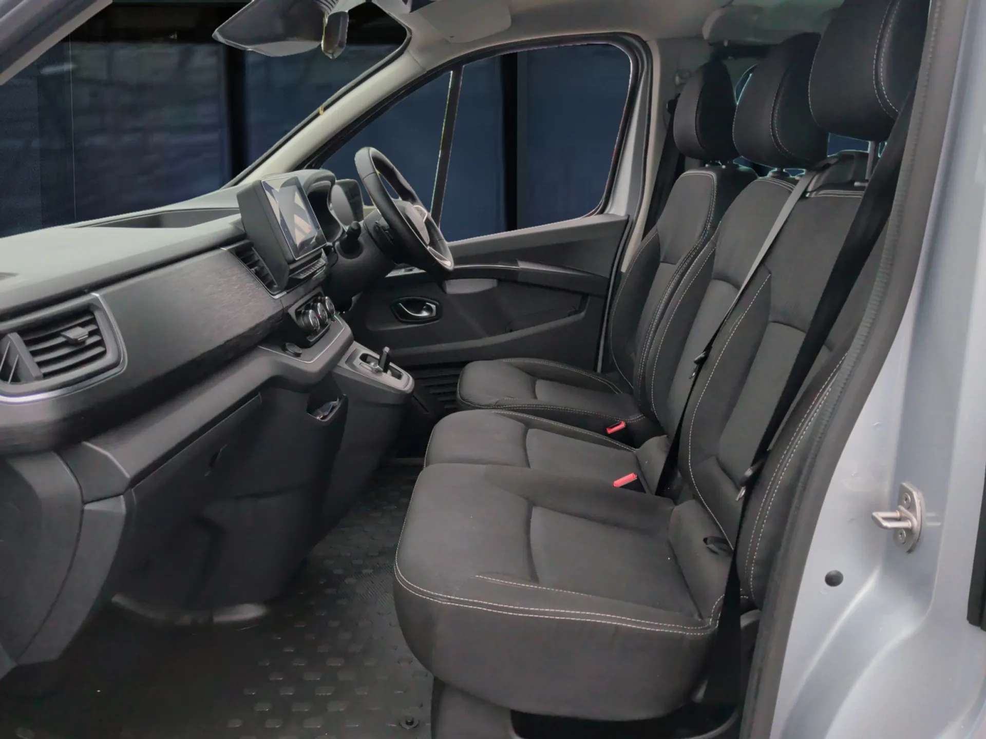 2025 RENAULT TRAFIC 2025 RENAULT TRAFIC