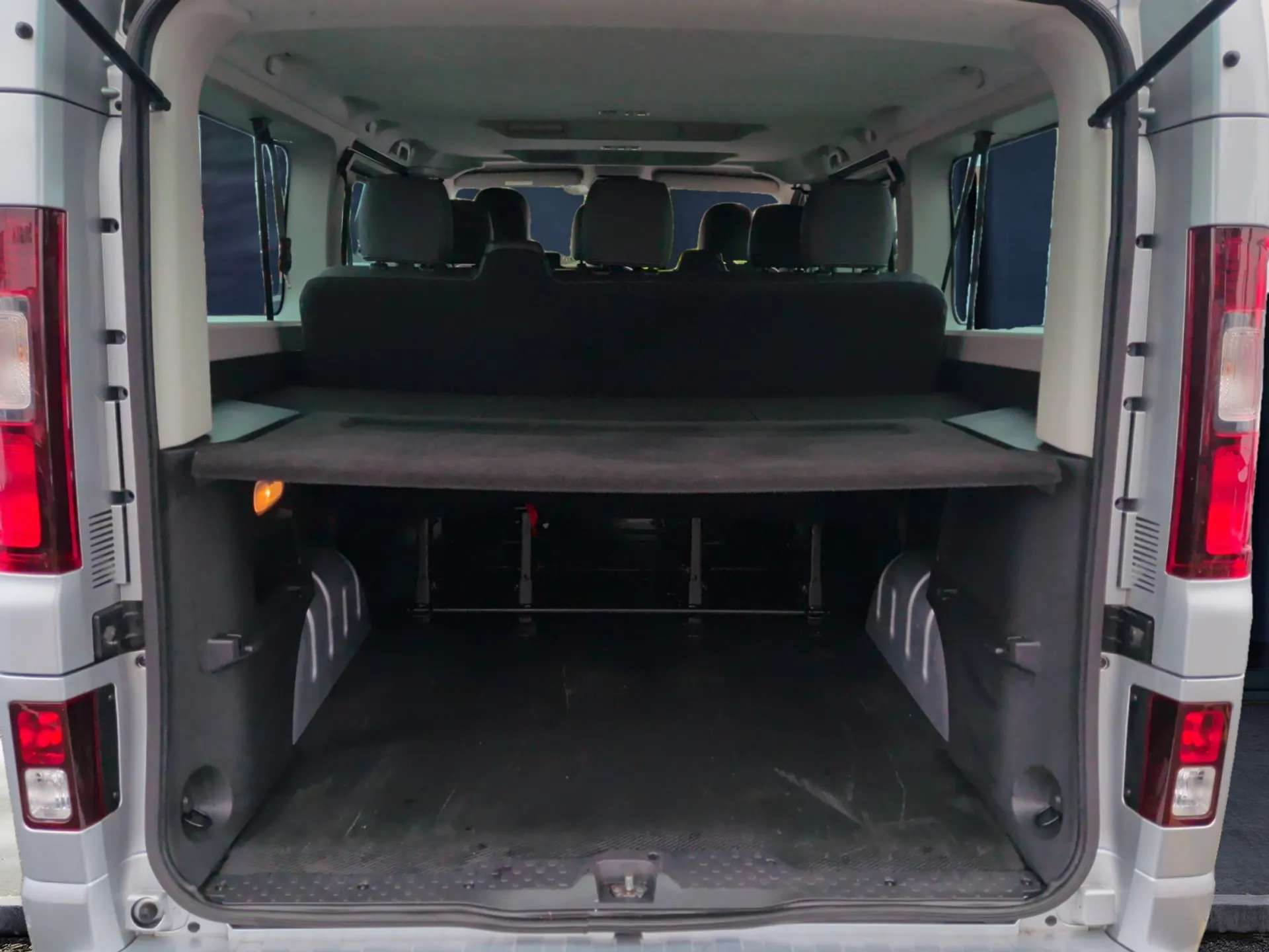 2025 RENAULT TRAFIC 2025 RENAULT TRAFIC