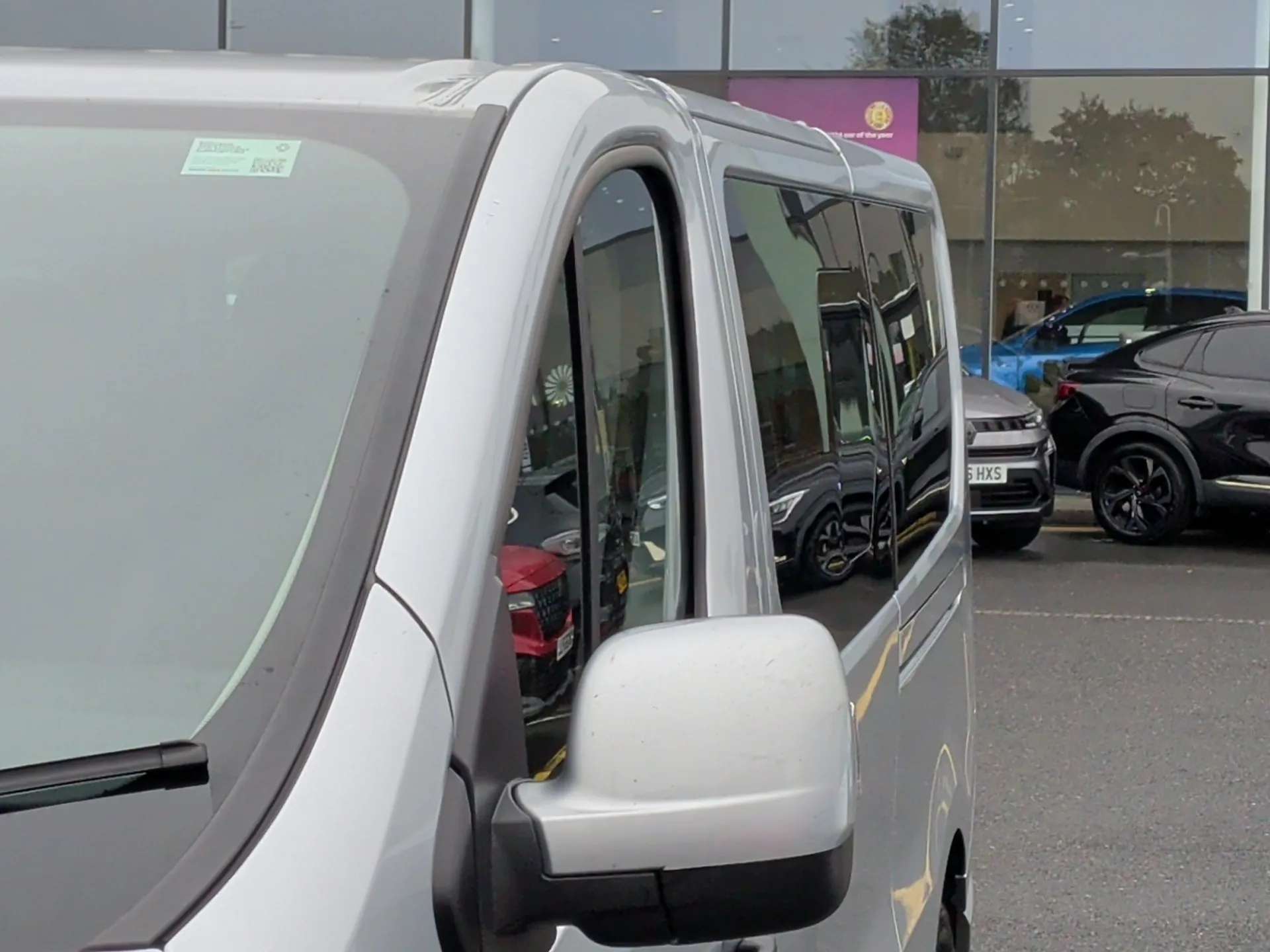 2025 RENAULT TRAFIC 2025 RENAULT TRAFIC