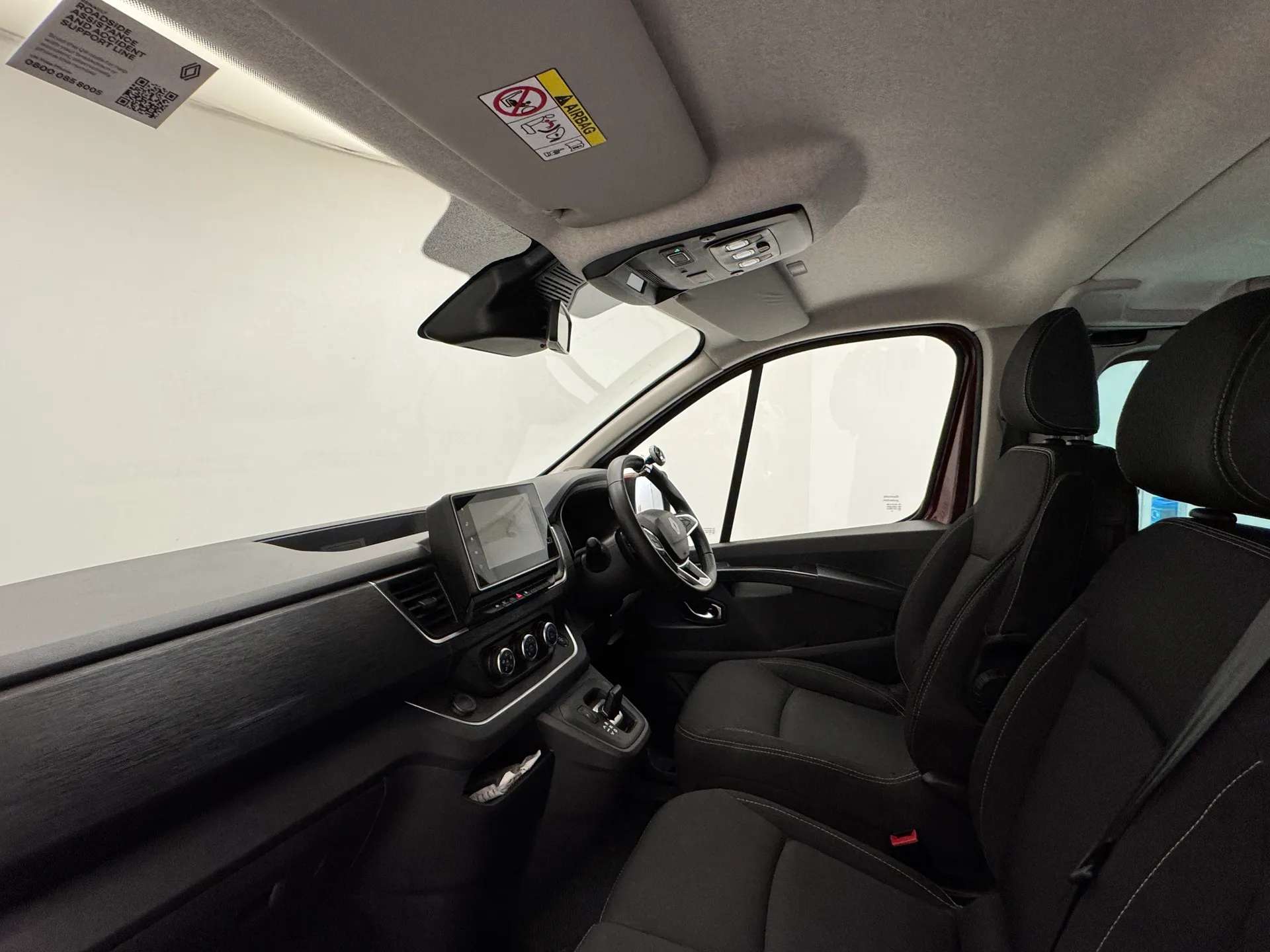2025 RENAULT TRAFIC 2025 RENAULT TRAFIC