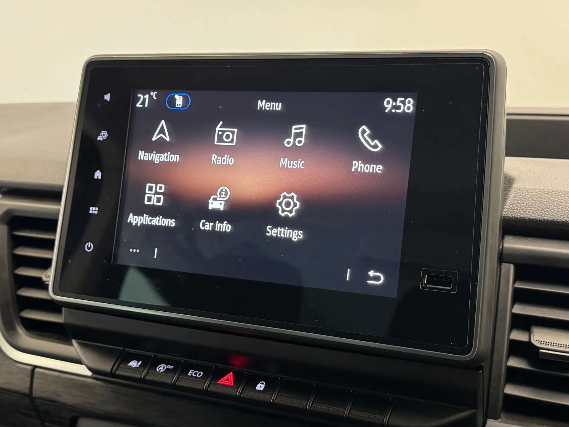 2025 RENAULT TRAFIC 2025 RENAULT TRAFIC