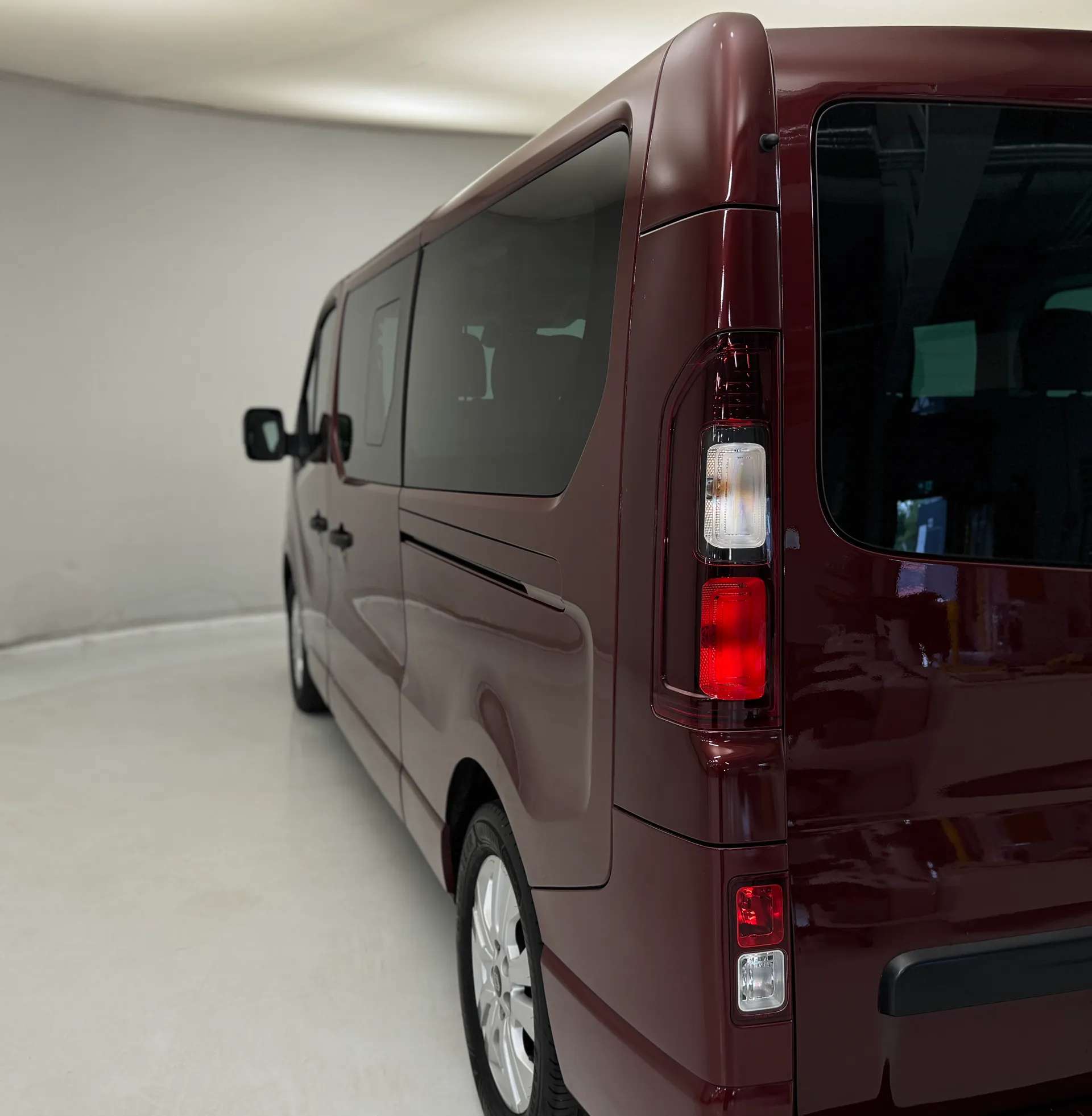 2025 RENAULT TRAFIC 2025 RENAULT TRAFIC