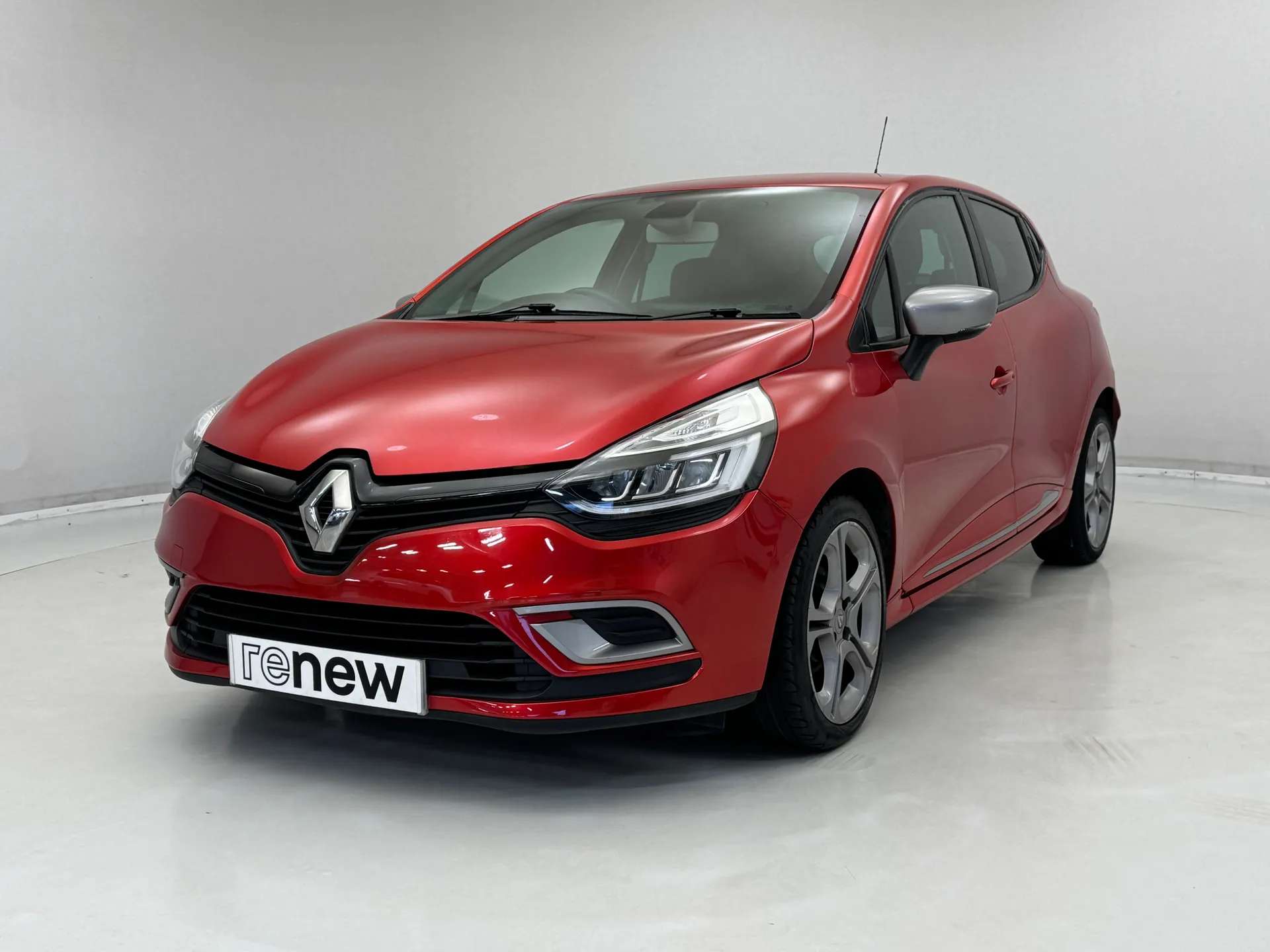 A 2019 RENAULT CLIO 0.9 TCE 90 GT Line 5dr A 2019 RENAULT CLIO 0.9 TCE 90 GT Line 5dr