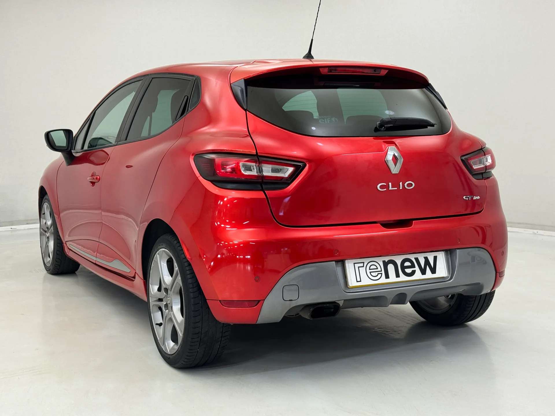 2019 RENAULT CLIO 2019 RENAULT CLIO