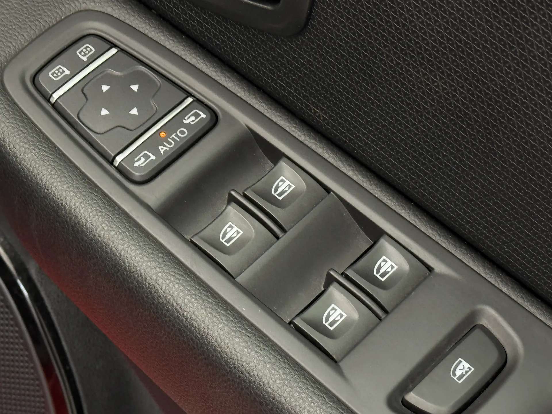 2019 RENAULT CLIO 2019 RENAULT CLIO