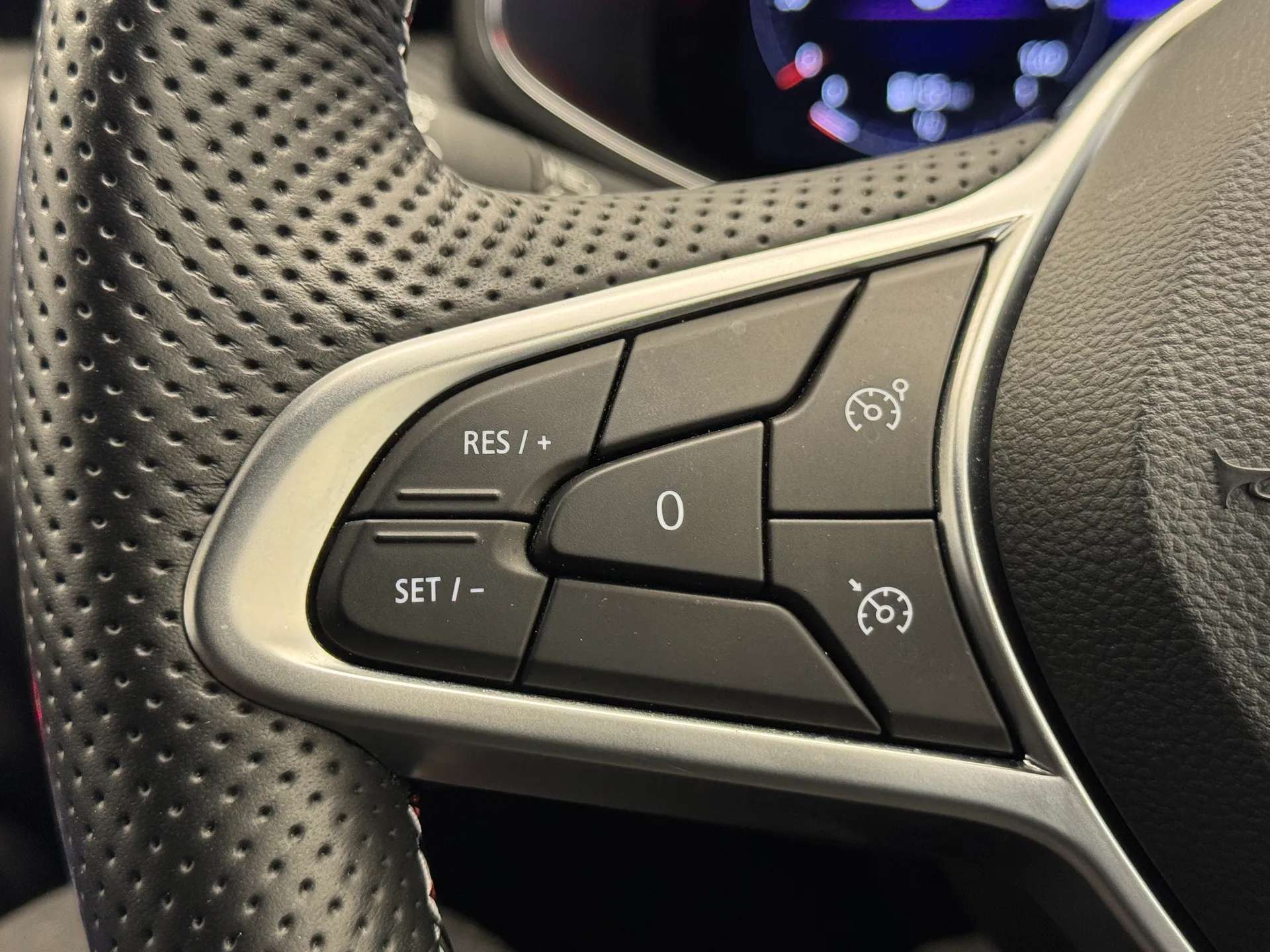 2023 RENAULT CLIO 2023 RENAULT CLIO
