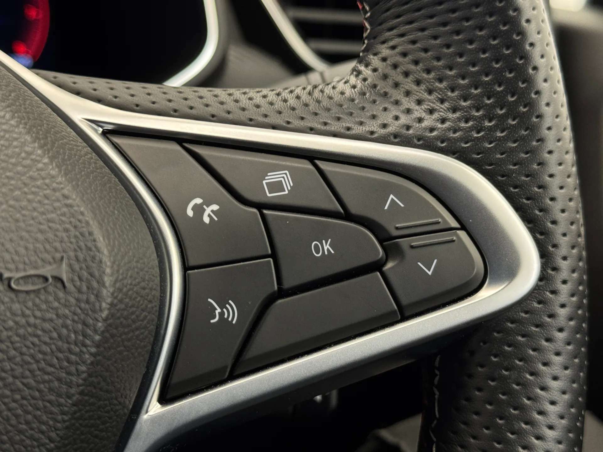 2023 RENAULT CLIO 2023 RENAULT CLIO