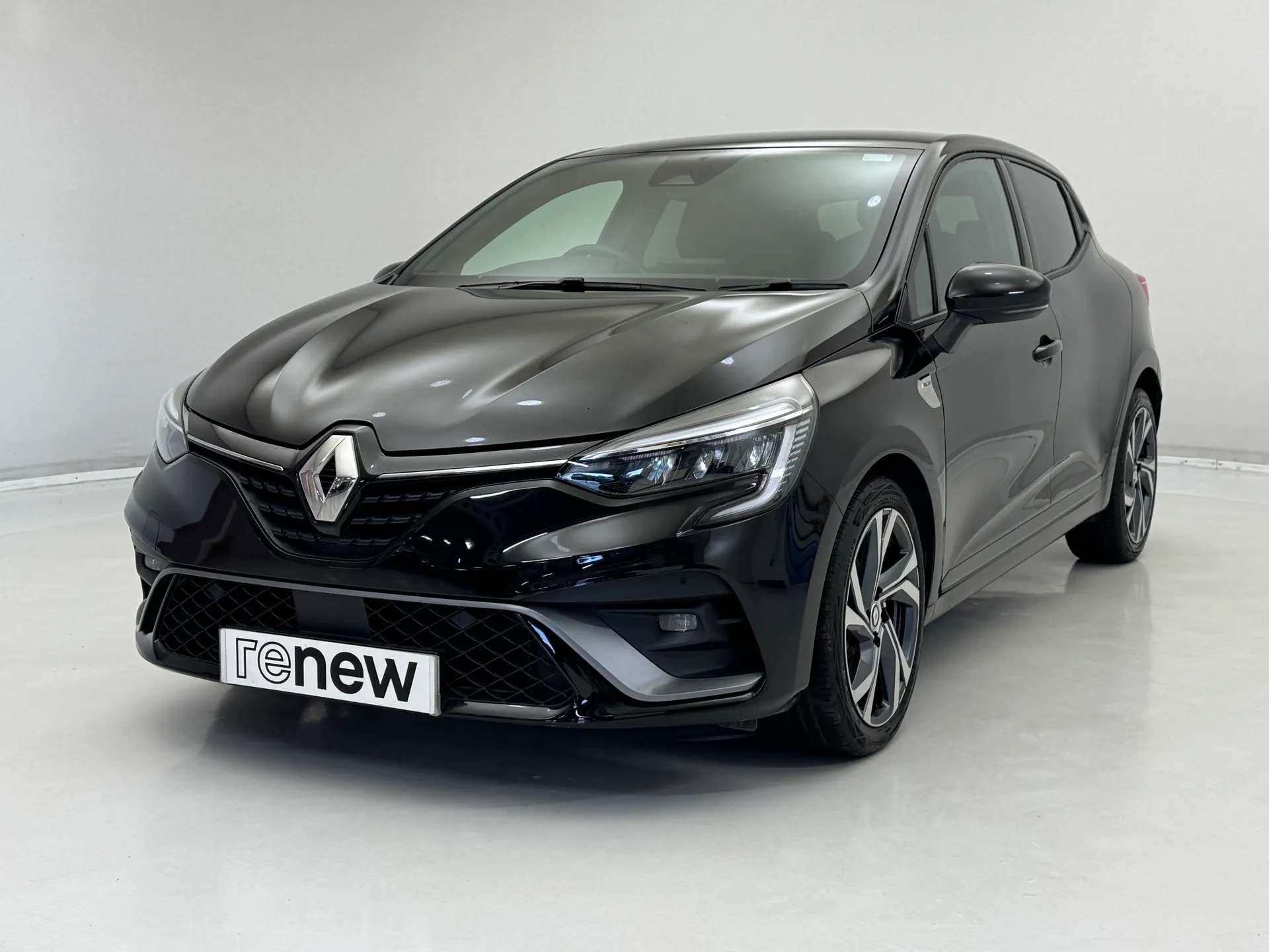 A 2023 RENAULT CLIO 1.0 TCe 90 RS Line 5dr A 2023 RENAULT CLIO 1.0 TCe 90 RS Line 5dr