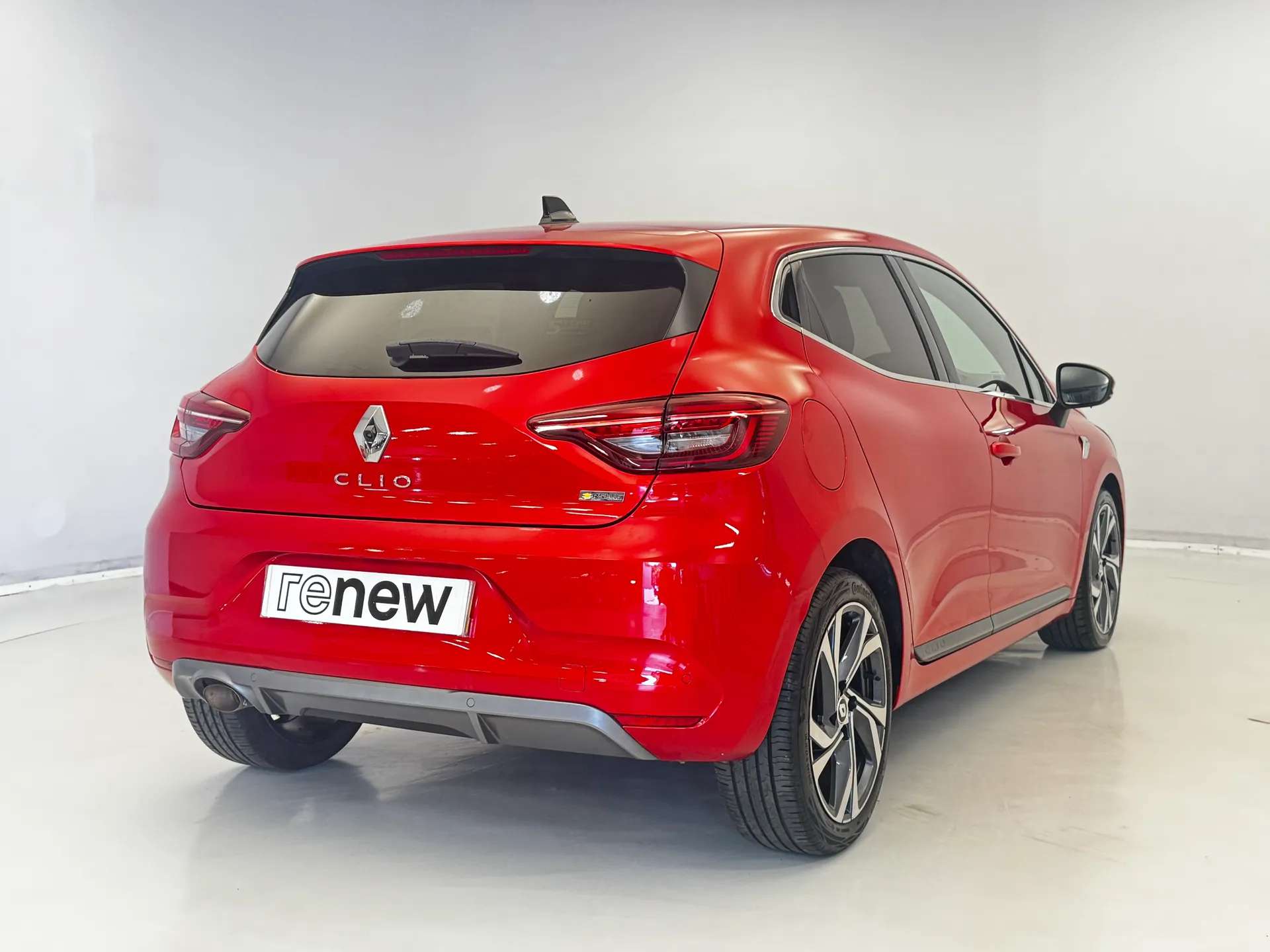 A 2021 RENAULT CLIO 1.0 TCe 90 RS Line 5dr A 2021 RENAULT CLIO 1.0 TCe 90 RS Line 5dr