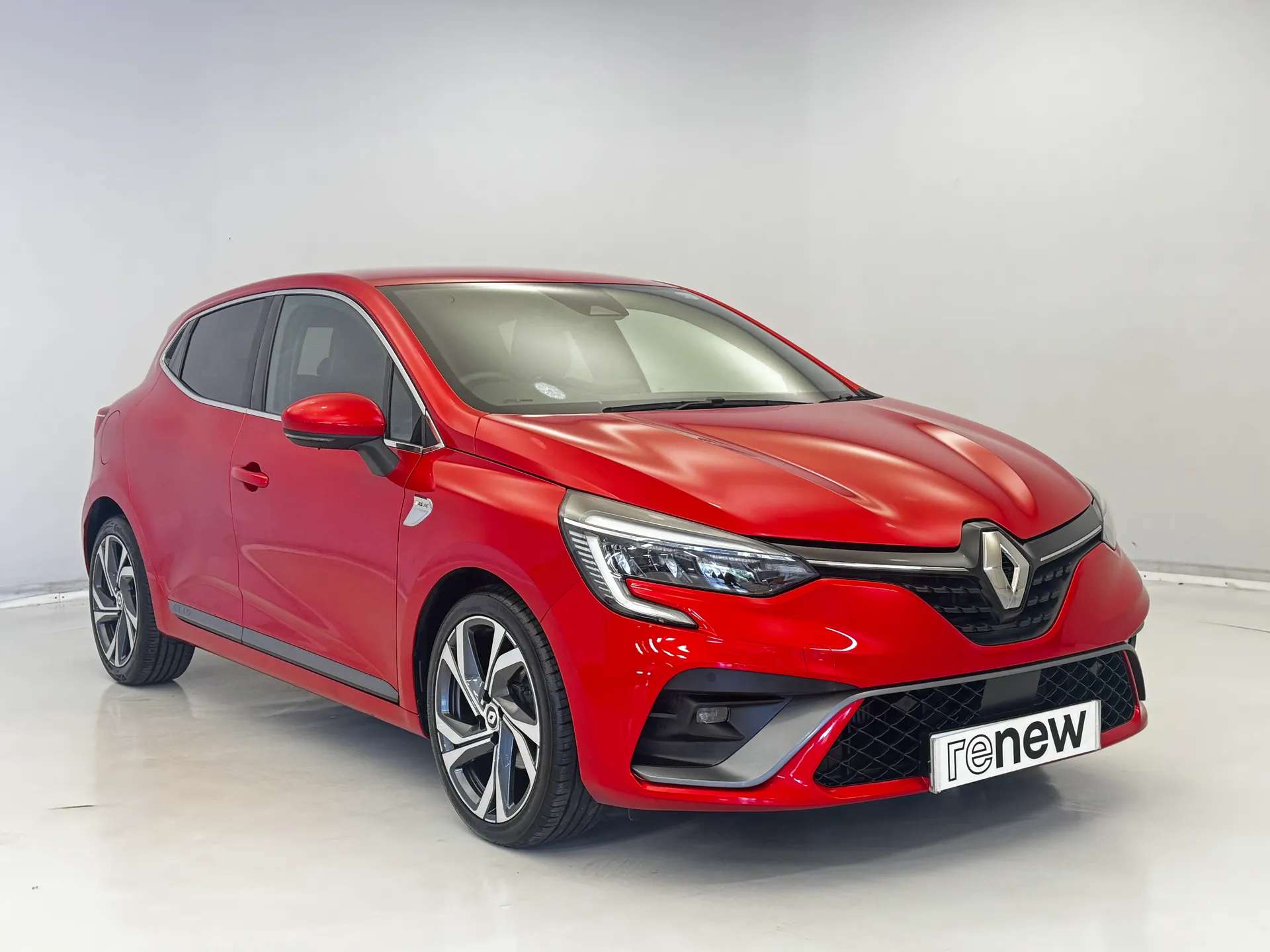 A 2021 RENAULT CLIO 1.0 TCe 90 RS Line 5dr A 2021 RENAULT CLIO 1.0 TCe 90 RS Line 5dr
