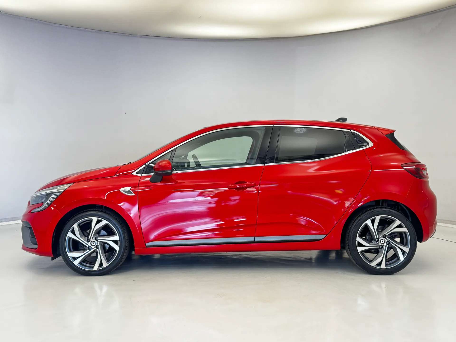 2021 RENAULT CLIO 2021 RENAULT CLIO