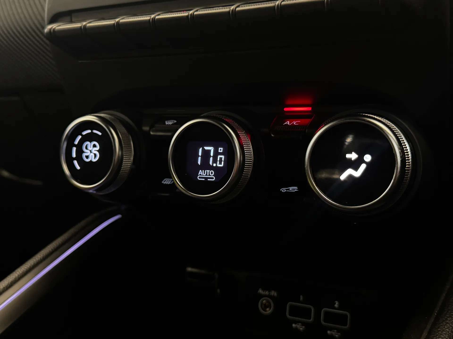 2021 RENAULT CLIO 2021 RENAULT CLIO
