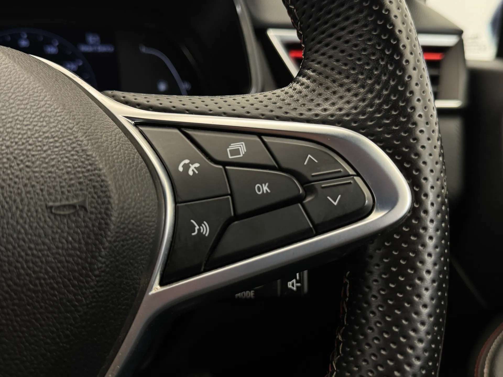 2021 RENAULT CLIO 2021 RENAULT CLIO