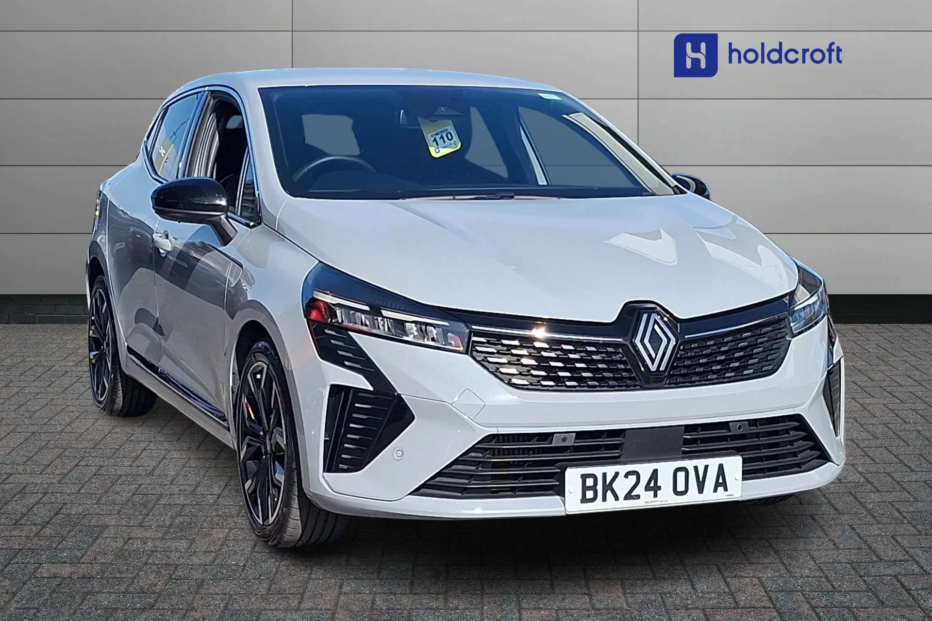 A 2024 RENAULT CLIO 1.0 TCe 90 Techno 5dr A 2024 RENAULT CLIO 1.0 TCe 90 Techno 5dr