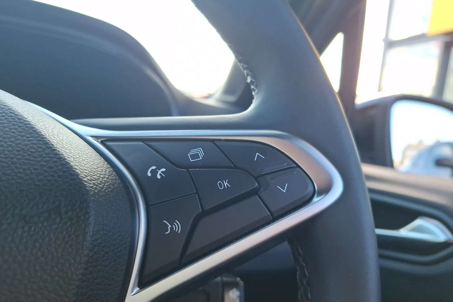 2024 RENAULT CLIO 2024 RENAULT CLIO