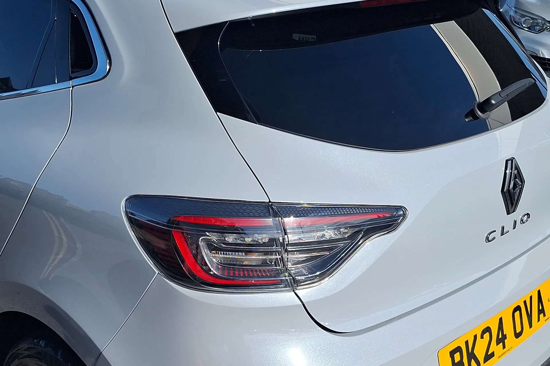 2024 RENAULT CLIO 2024 RENAULT CLIO