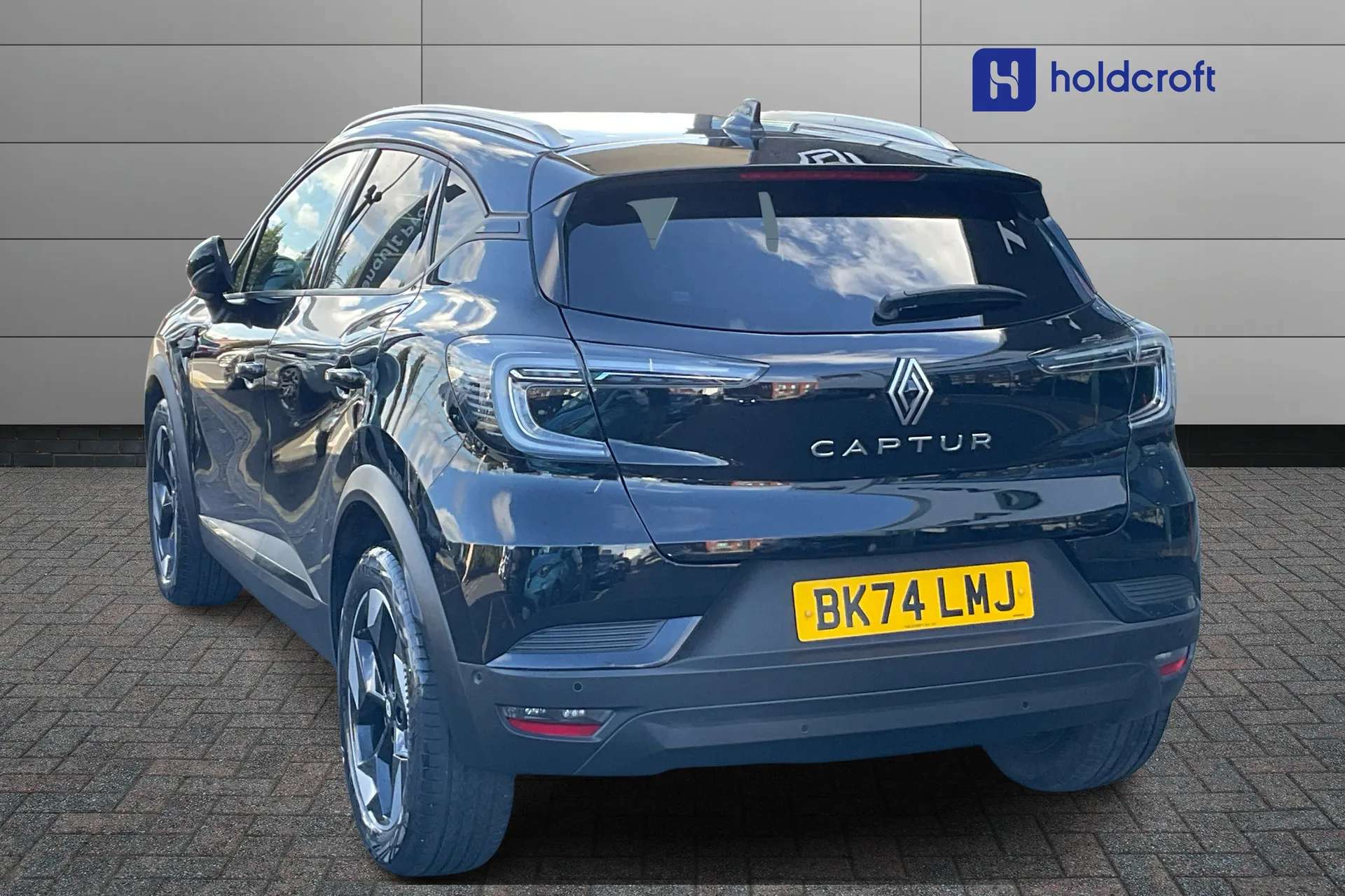 A 2024 RENAULT CAPTUR 1.0 TCE 90 Techno 5dr A 2024 RENAULT CAPTUR 1.0 TCE 90 Techno 5dr