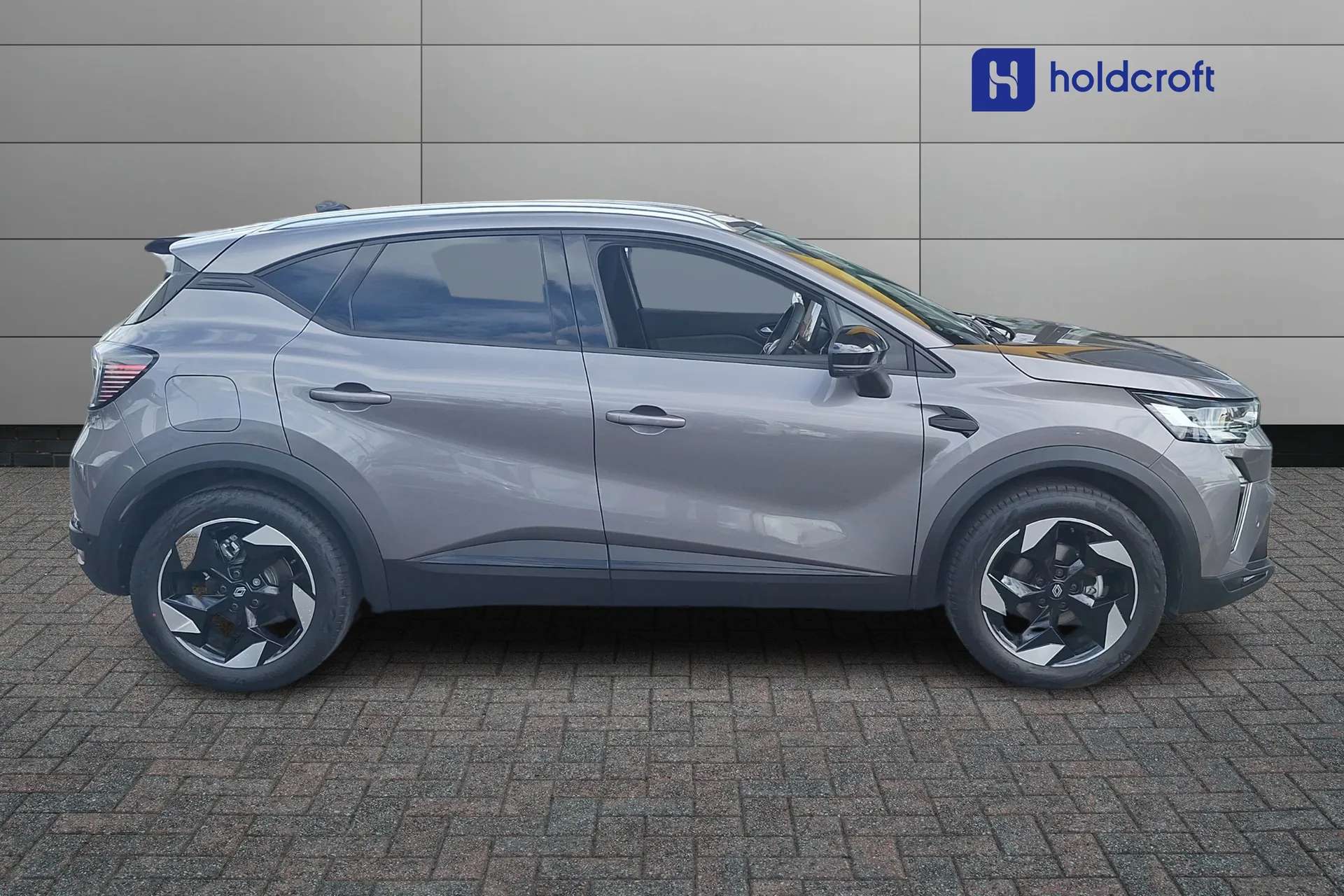 2025 RENAULT CAPTUR 2025 RENAULT CAPTUR