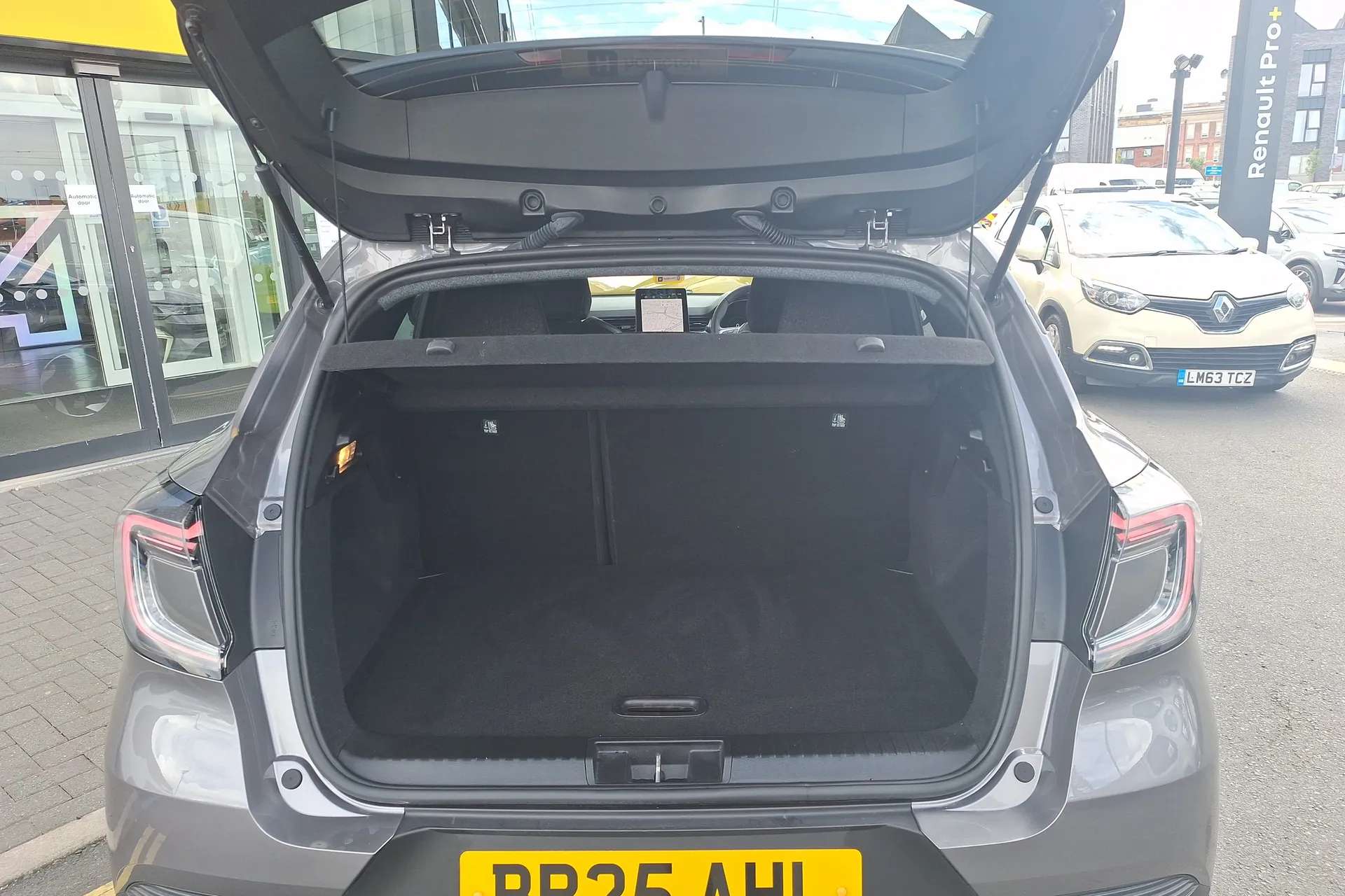 2025 RENAULT CAPTUR 2025 RENAULT CAPTUR