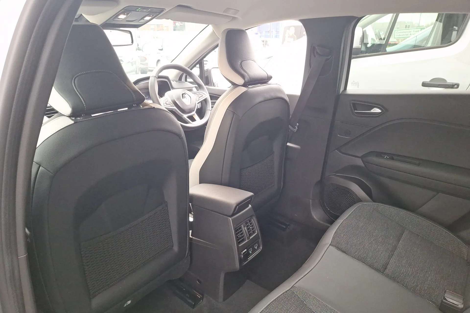 2022 RENAULT CAPTUR 2022 RENAULT CAPTUR