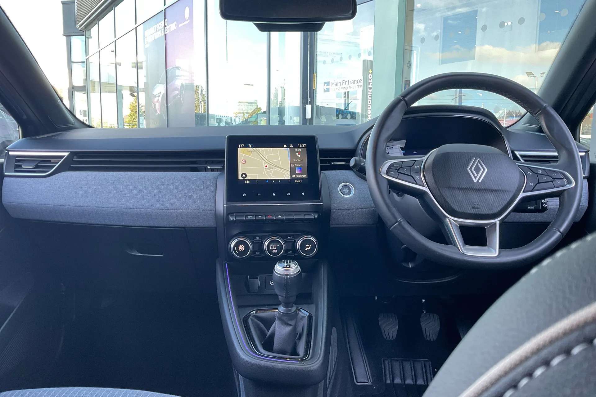 A 2024 RENAULT CLIO 1.0 TCe 90 Techno 5dr A 2024 RENAULT CLIO 1.0 TCe 90 Techno 5dr
