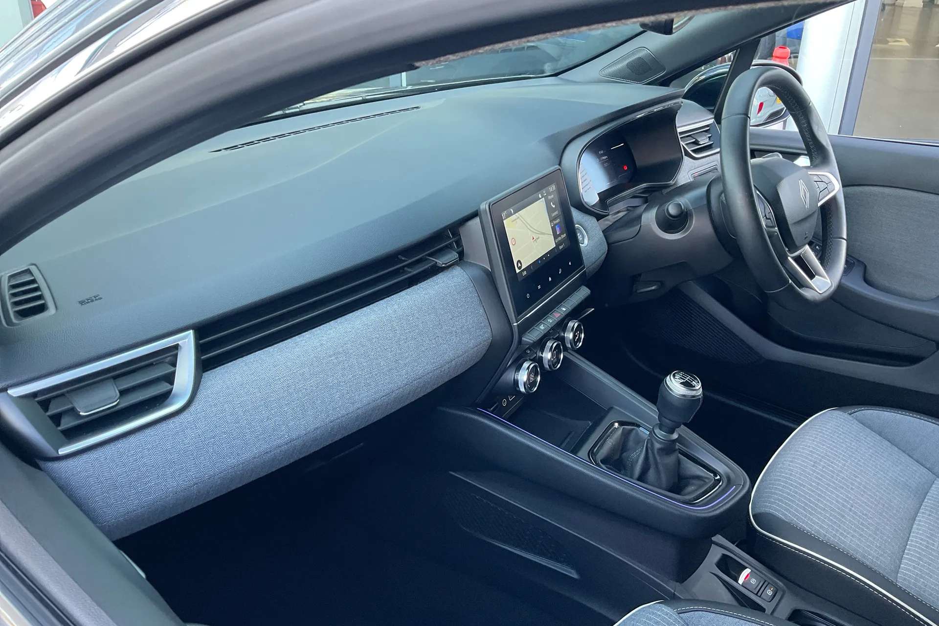 2024 RENAULT CLIO 2024 RENAULT CLIO