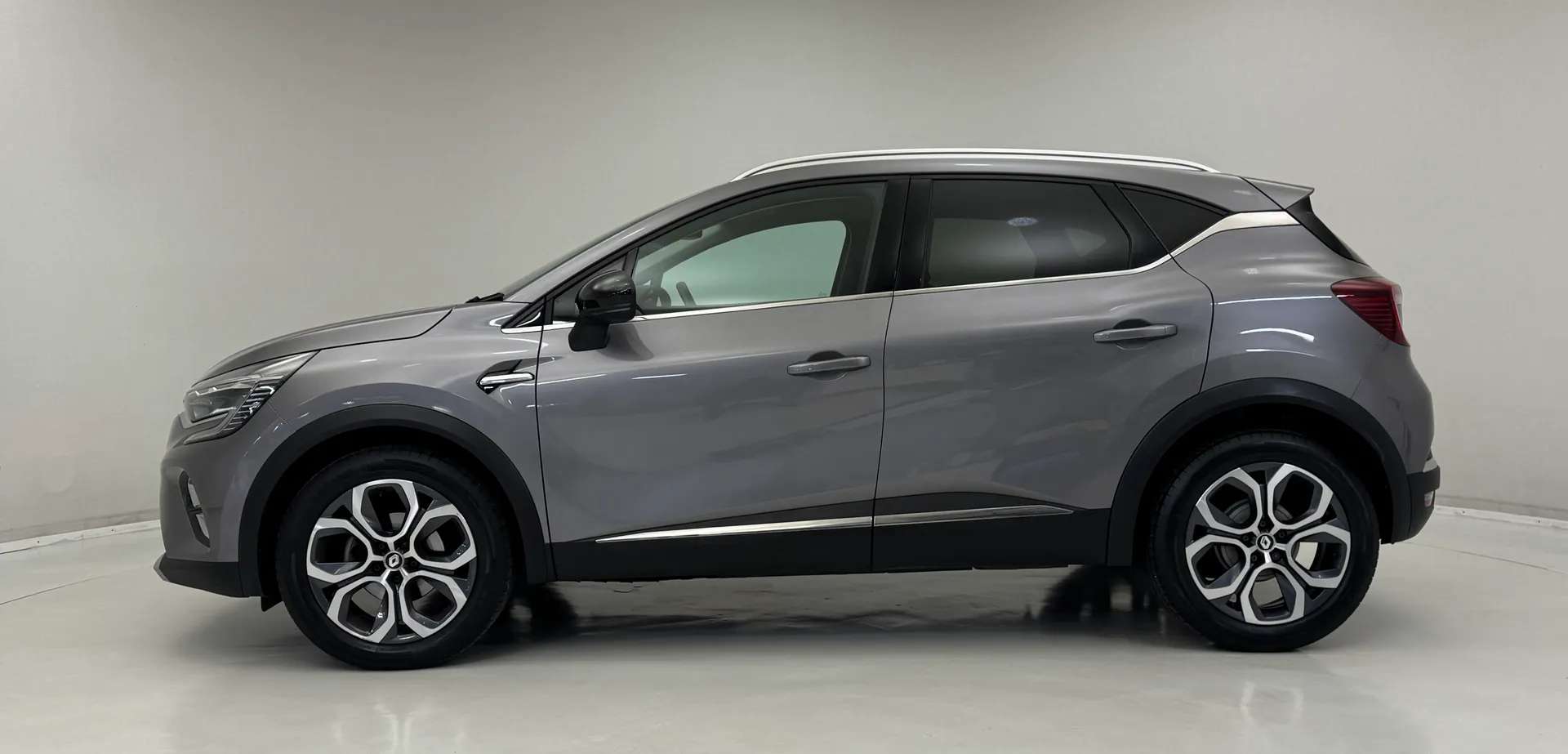 A 2024 RENAULT CAPTUR 1.0 TCE 90 Techno 5dr A 2024 RENAULT CAPTUR 1.0 TCE 90 Techno 5dr