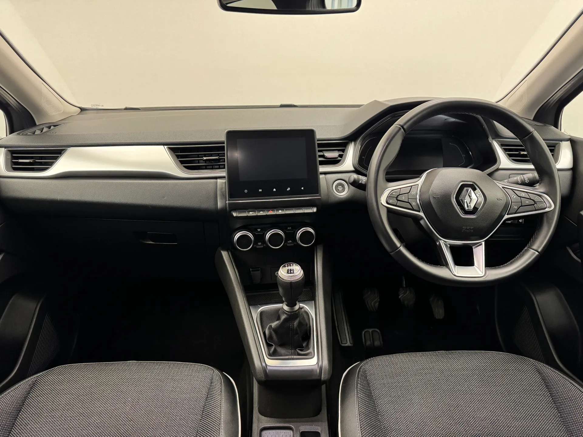 2024 RENAULT CAPTUR 2024 RENAULT CAPTUR