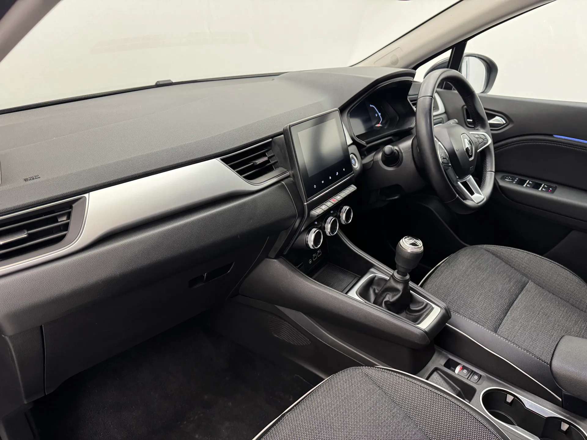 2024 RENAULT CAPTUR 2024 RENAULT CAPTUR