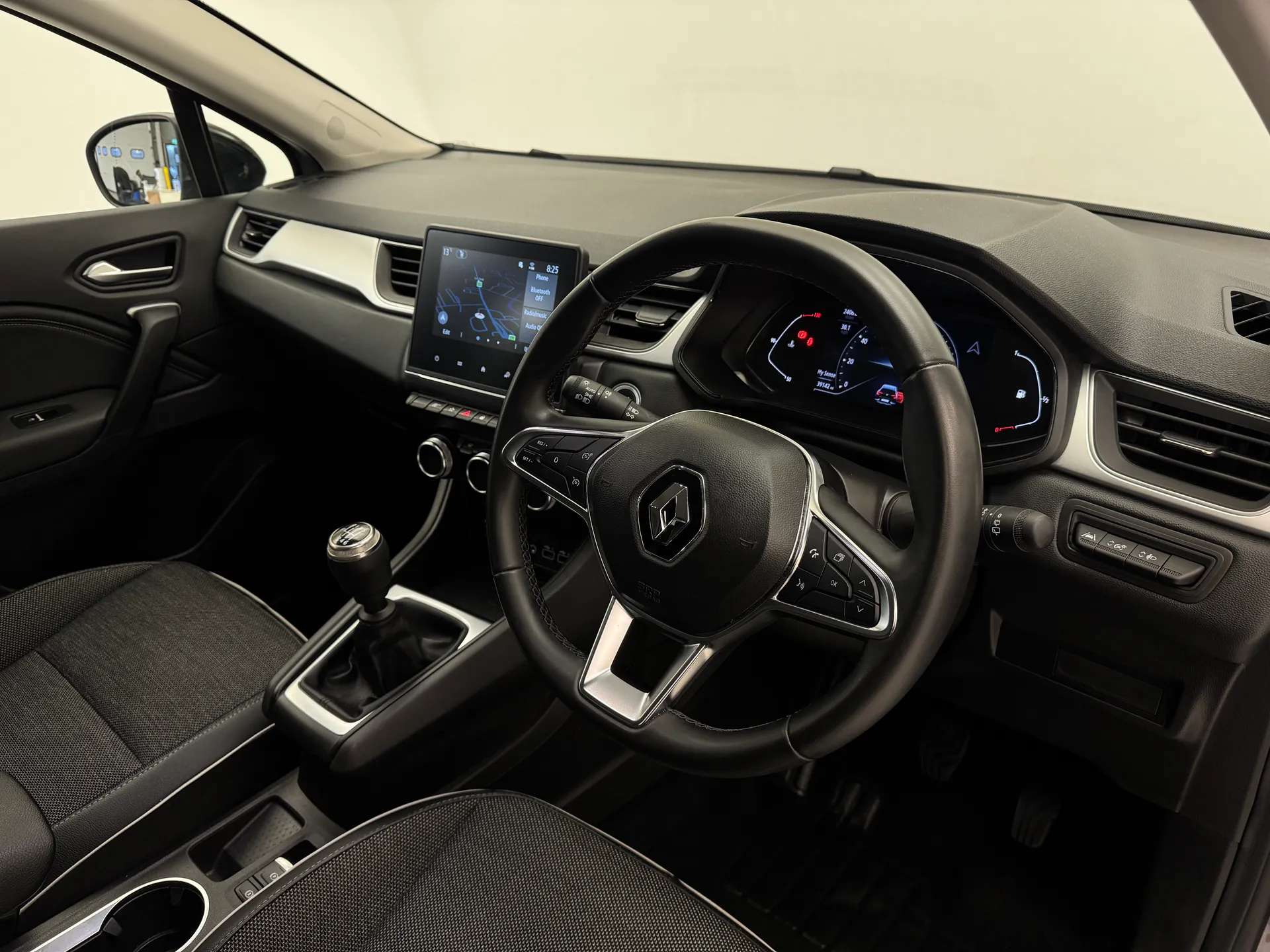 2024 RENAULT CAPTUR 2024 RENAULT CAPTUR