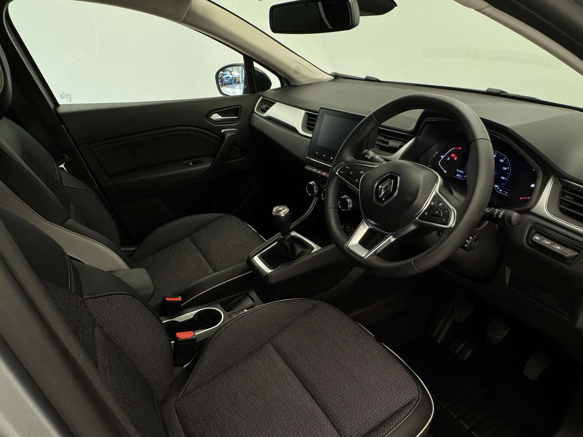 2024 RENAULT CAPTUR 2024 RENAULT CAPTUR