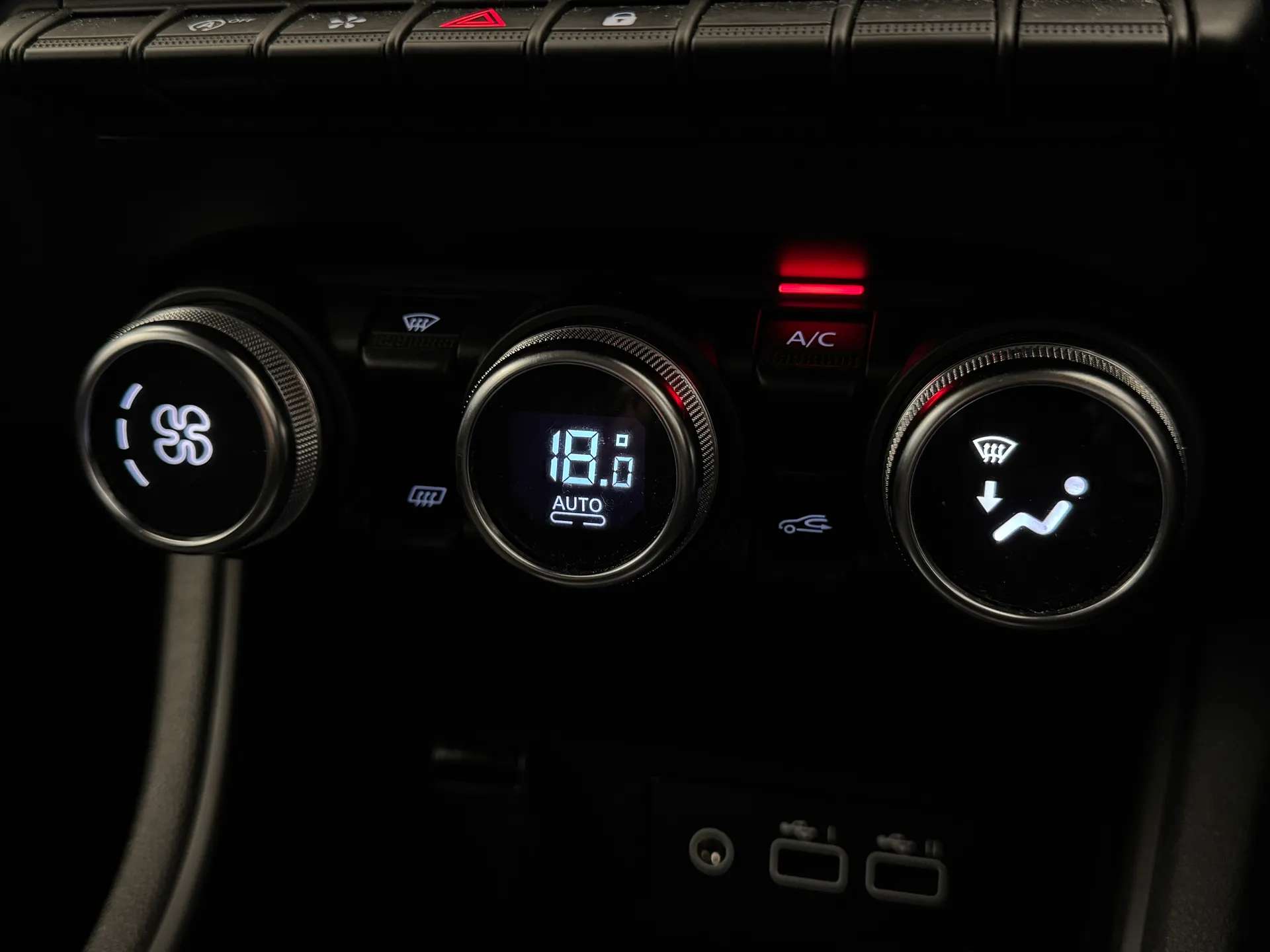2024 RENAULT CAPTUR 2024 RENAULT CAPTUR