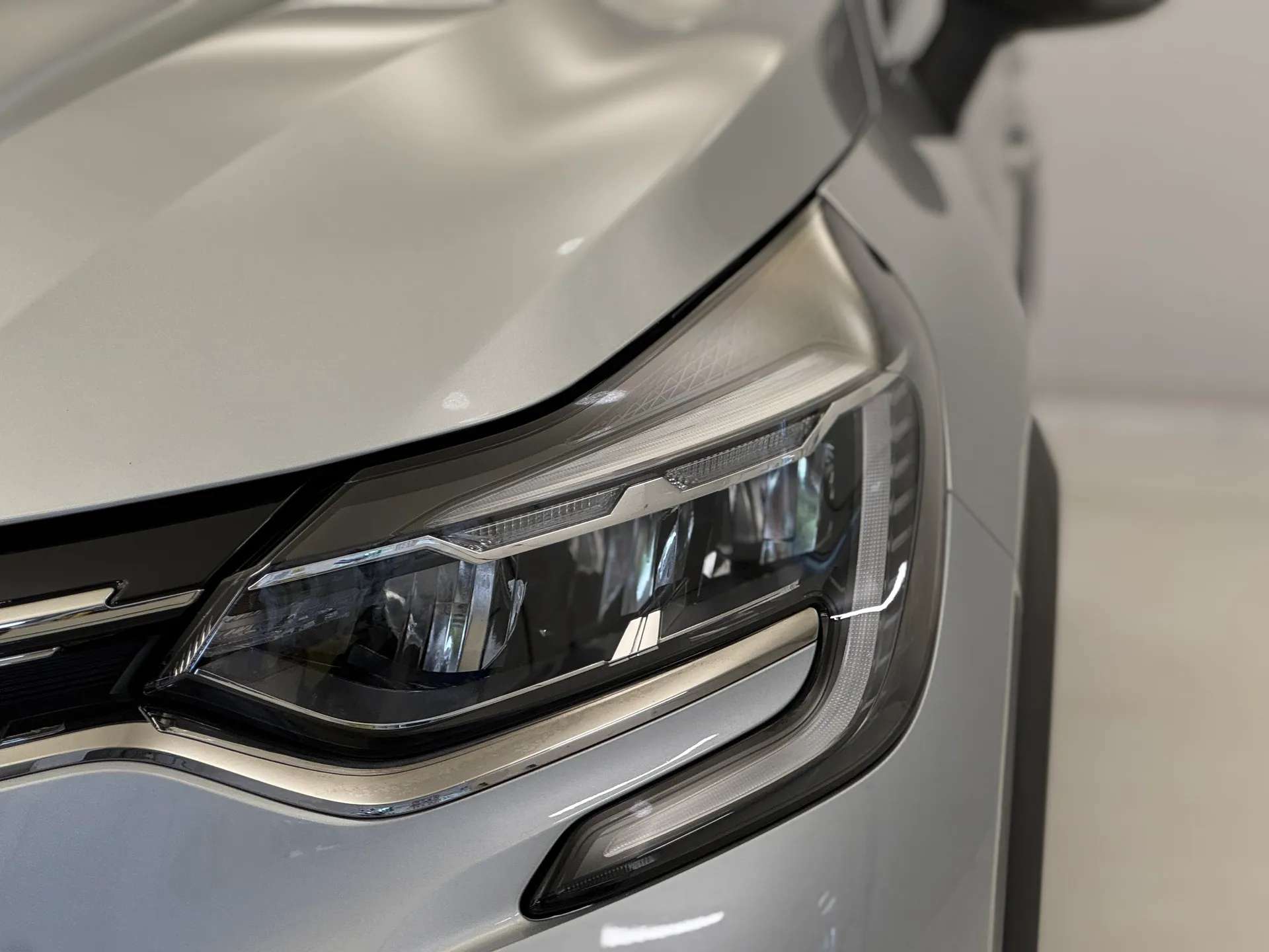 2024 RENAULT CAPTUR 2024 RENAULT CAPTUR