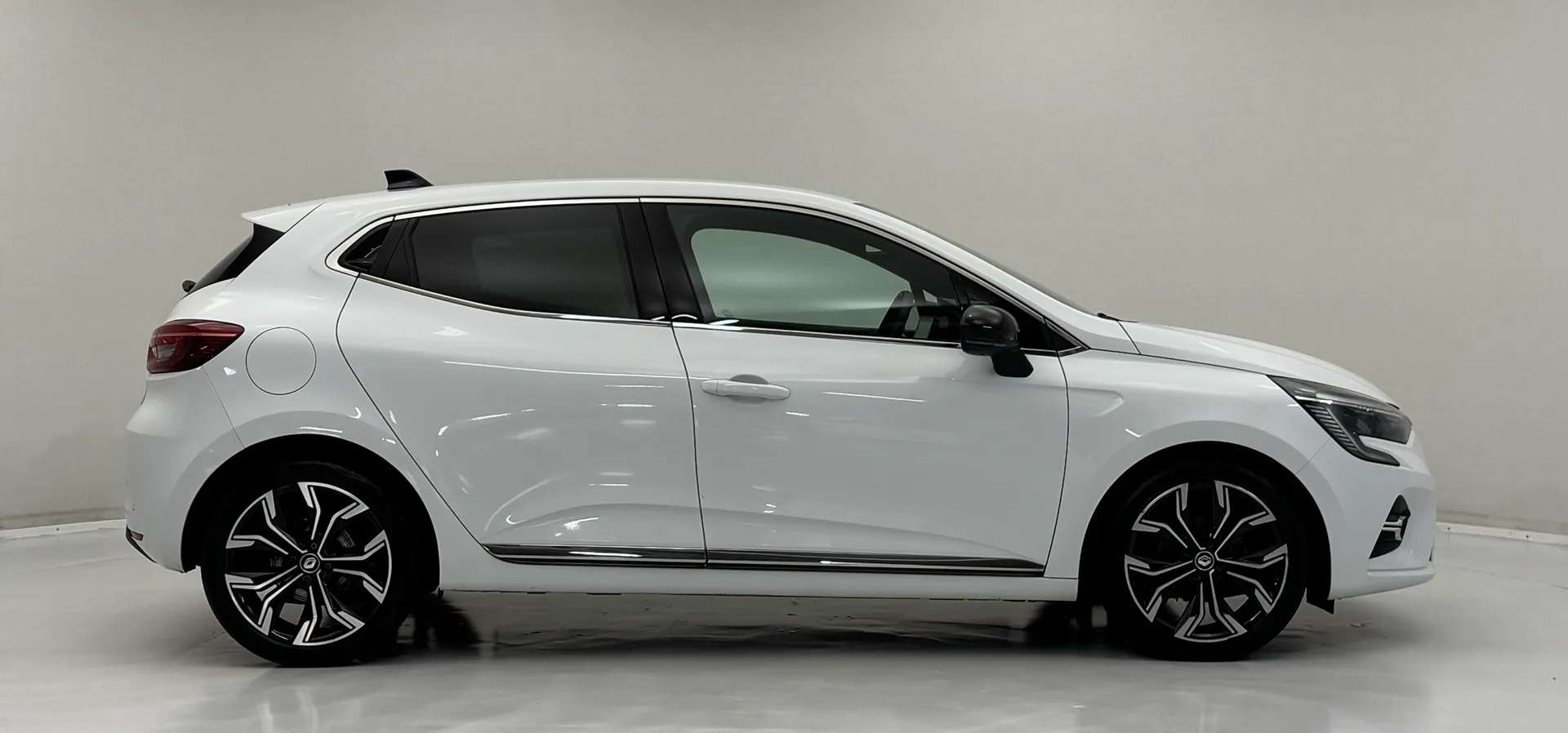 2022 RENAULT CLIO 2022 RENAULT CLIO