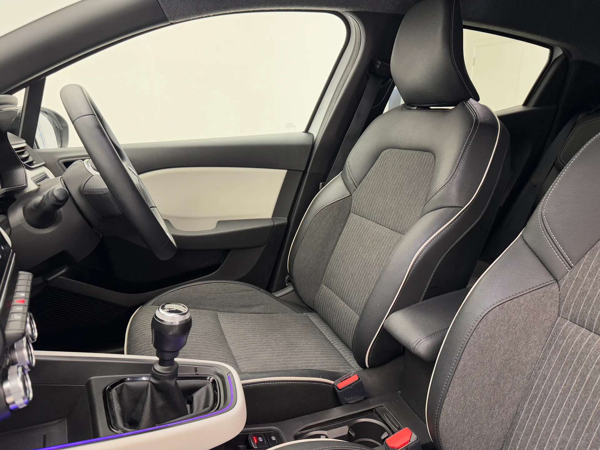 2022 RENAULT CLIO 2022 RENAULT CLIO