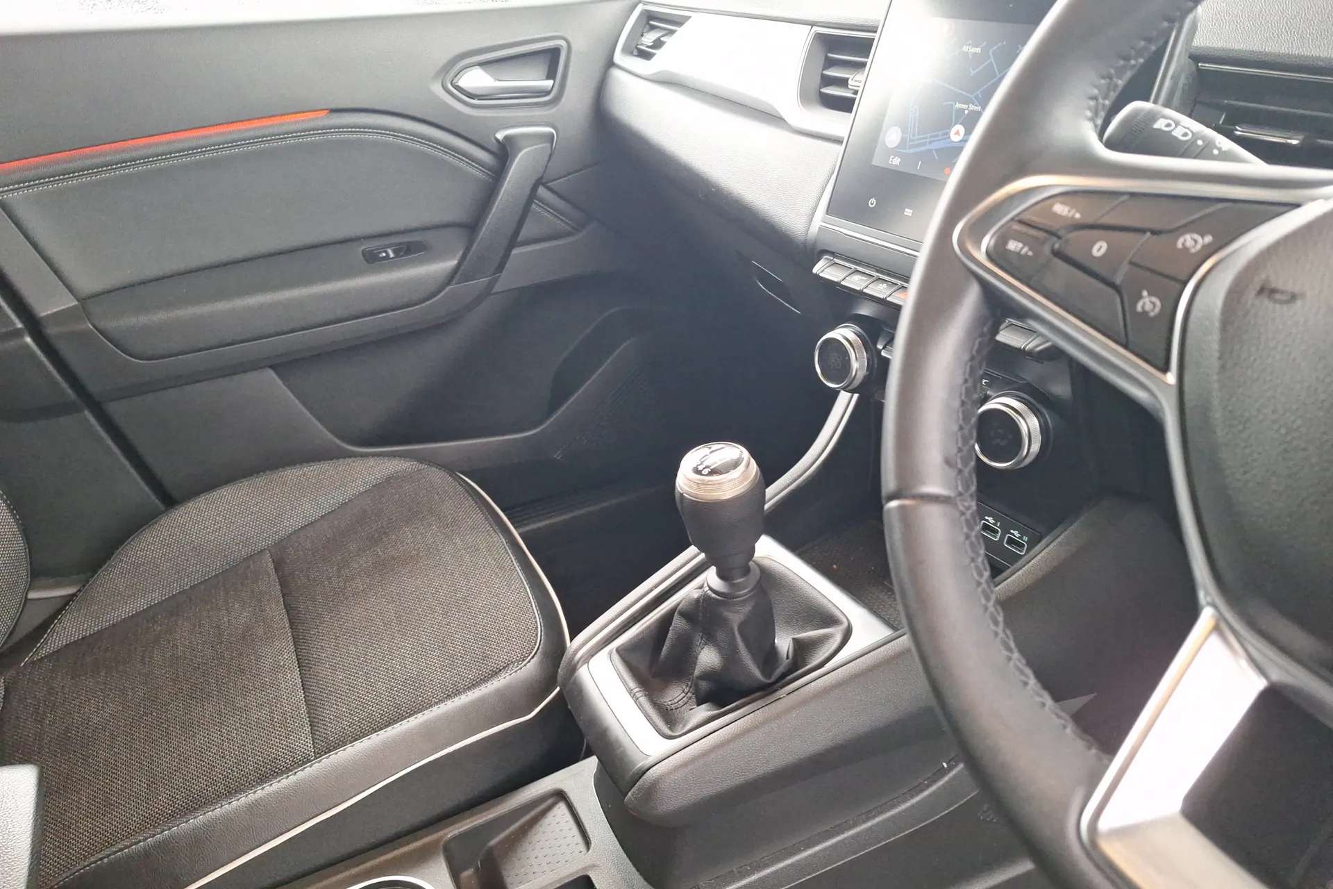 2024 RENAULT CAPTUR 2024 RENAULT CAPTUR