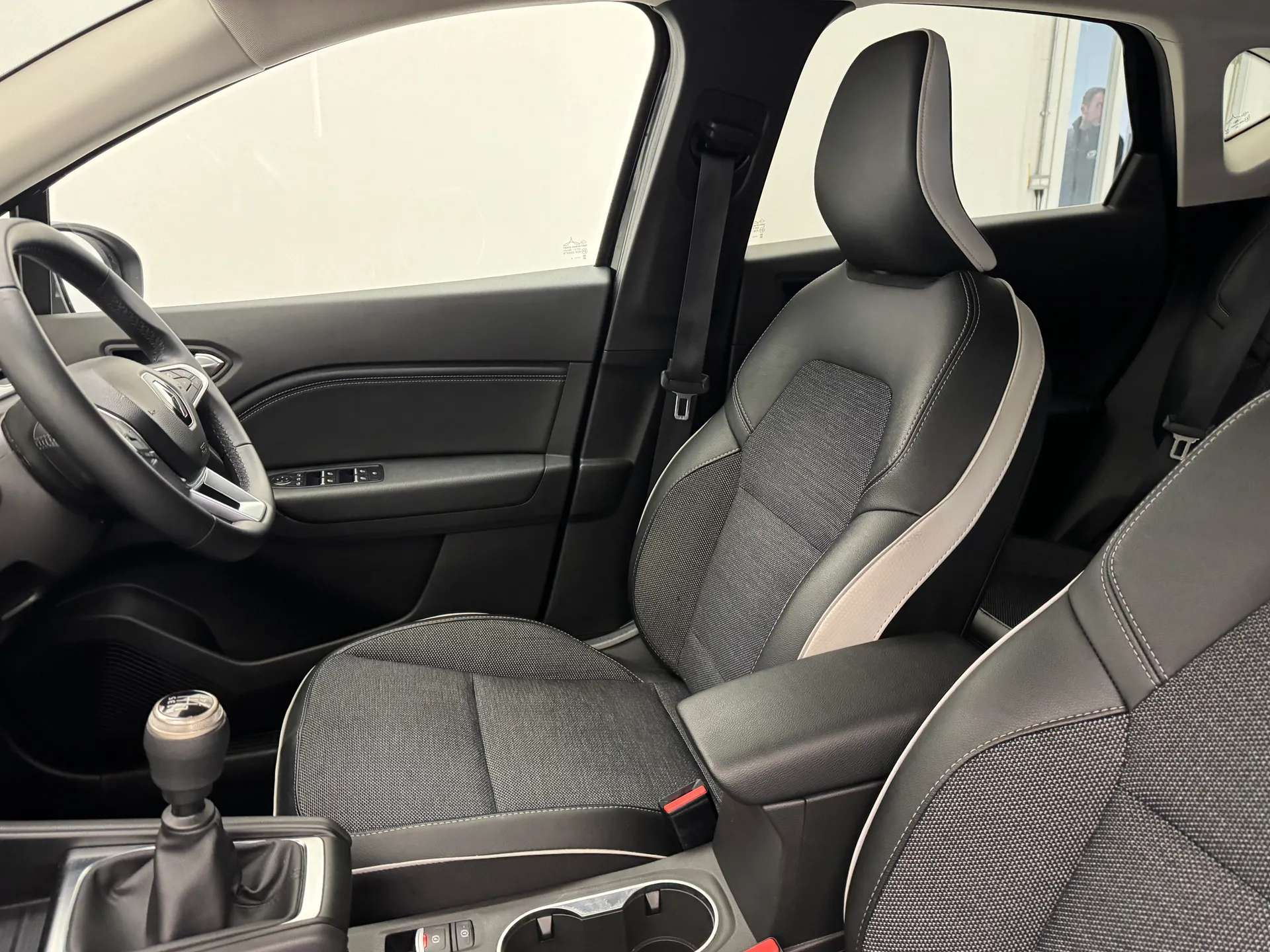 2024 RENAULT CAPTUR 2024 RENAULT CAPTUR