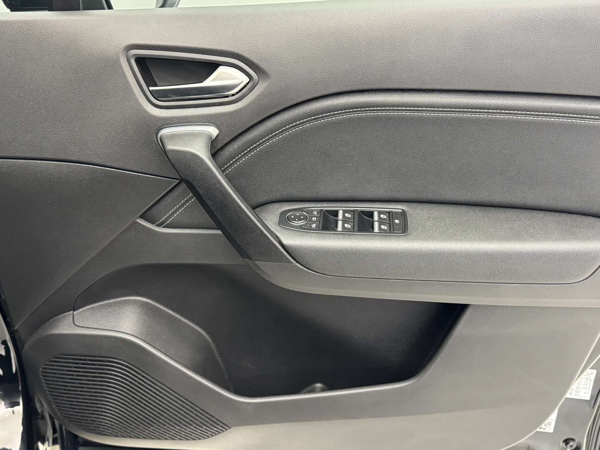 2024 RENAULT CAPTUR 2024 RENAULT CAPTUR