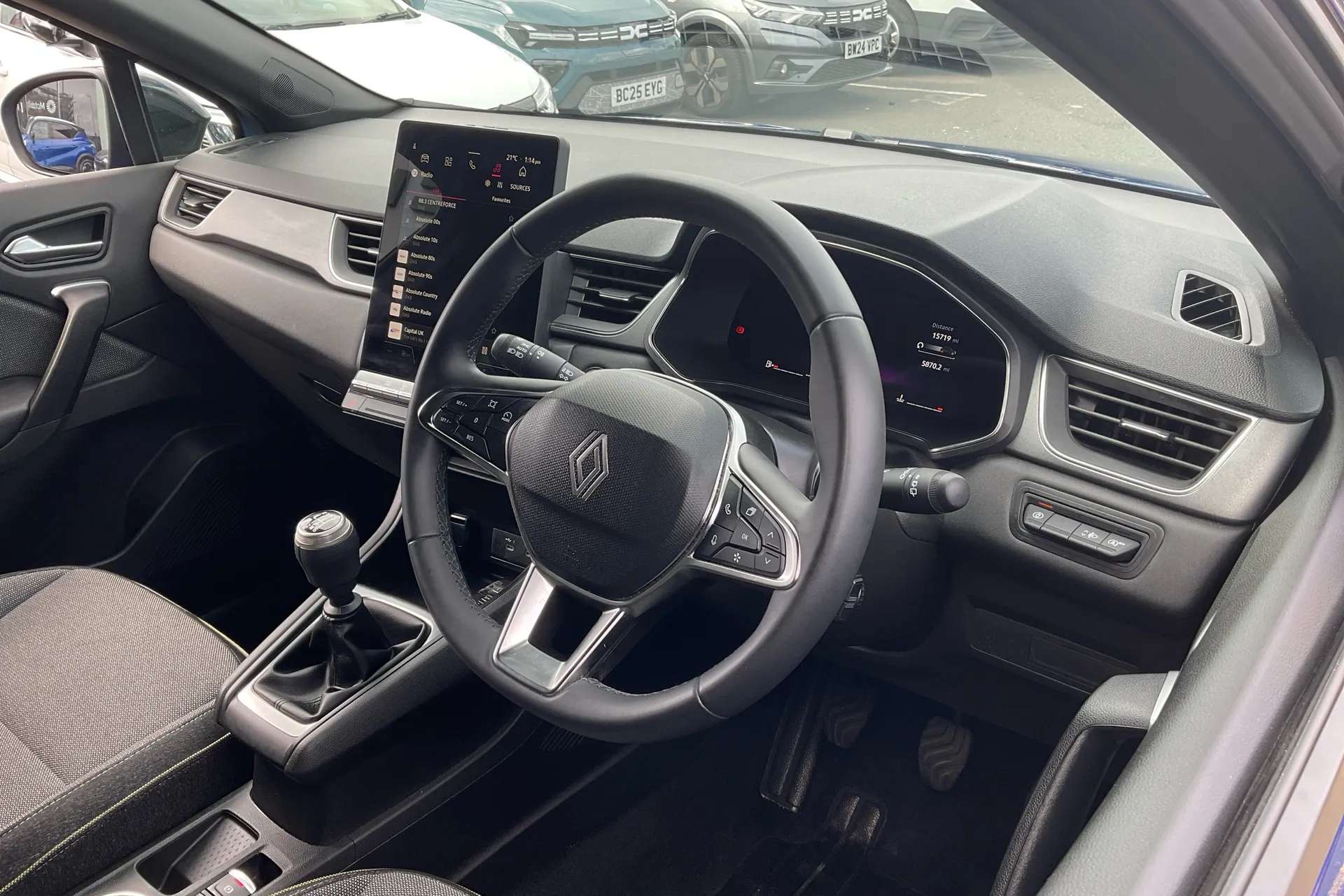 2025 RENAULT CAPTUR 2025 RENAULT CAPTUR