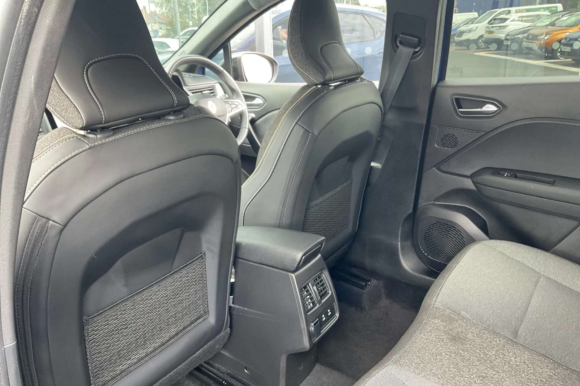 2025 RENAULT CAPTUR 2025 RENAULT CAPTUR