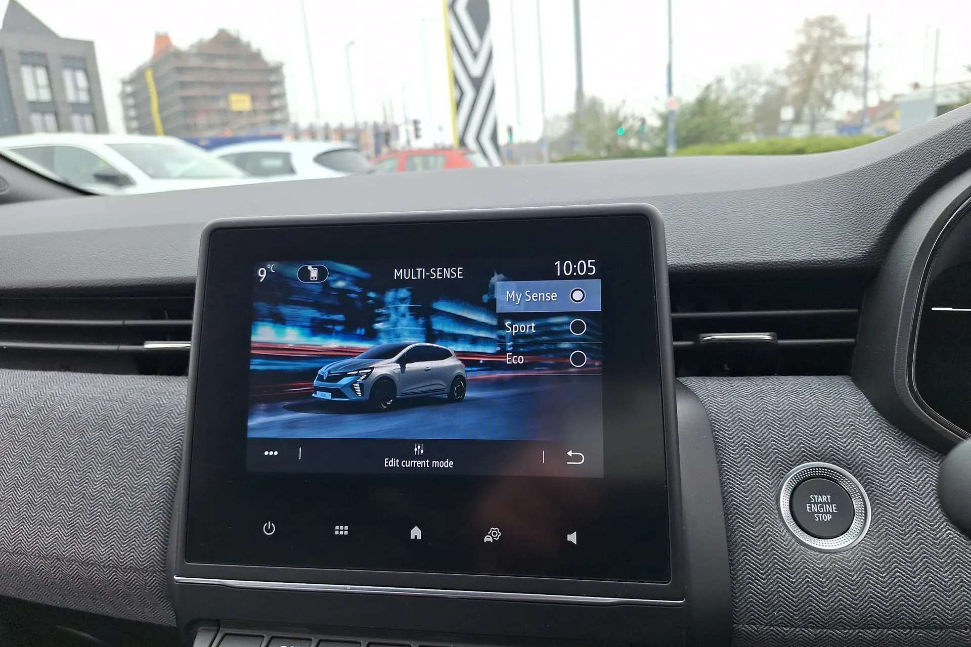 2025 RENAULT CLIO 2025 RENAULT CLIO