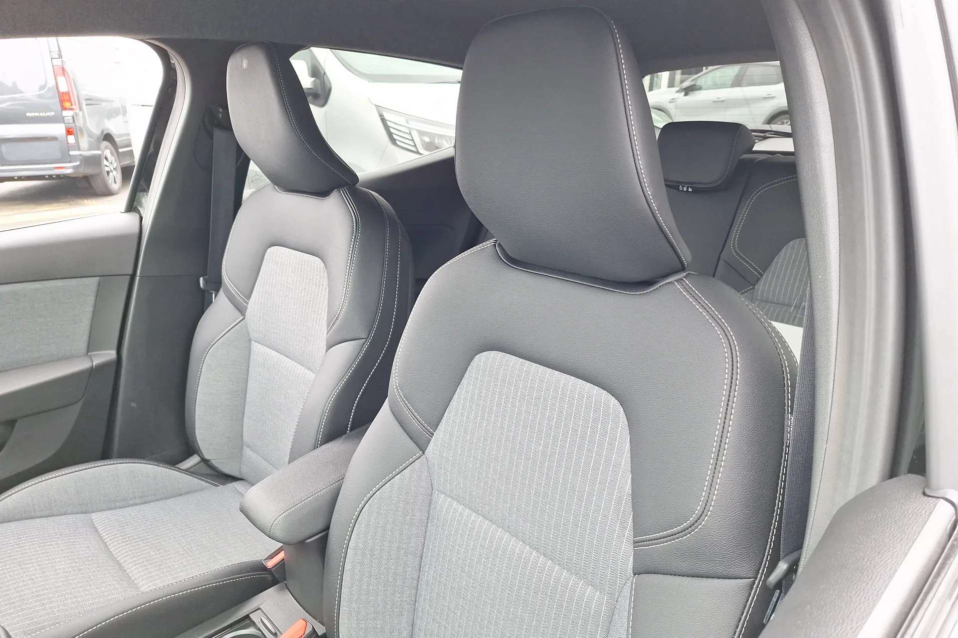 2025 RENAULT CLIO 2025 RENAULT CLIO