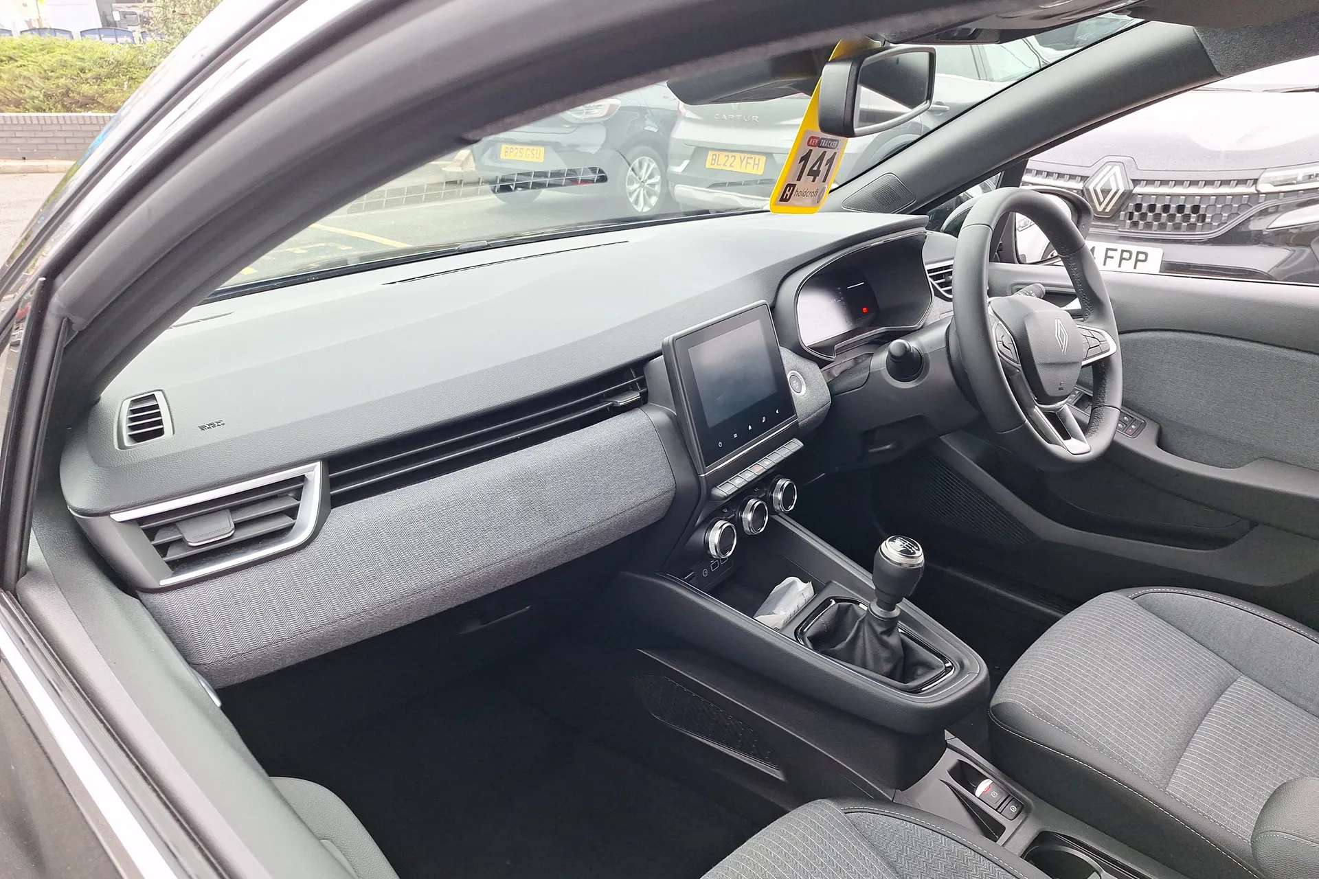 2025 RENAULT CLIO 2025 RENAULT CLIO