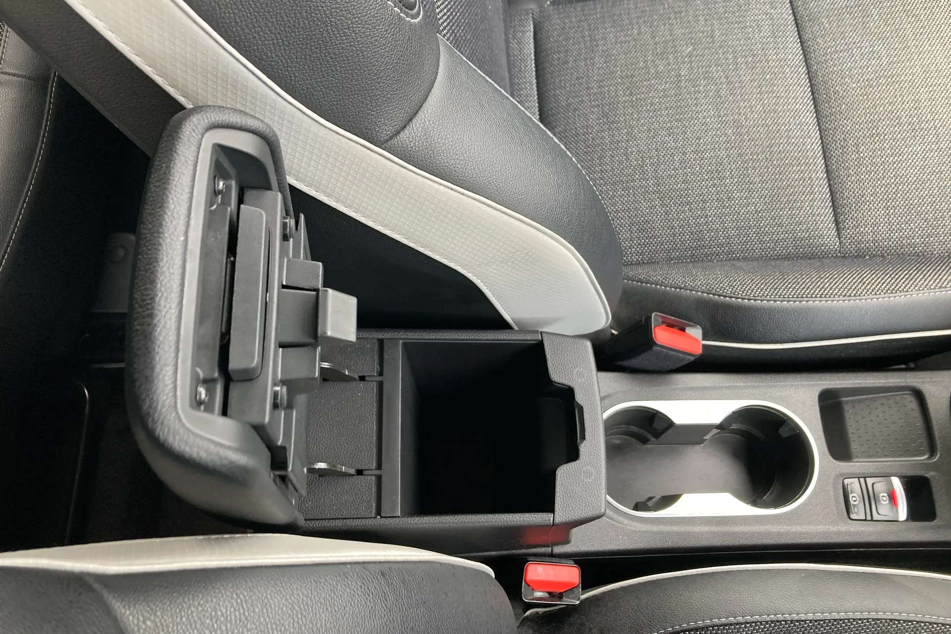 2024 RENAULT CAPTUR 2024 RENAULT CAPTUR