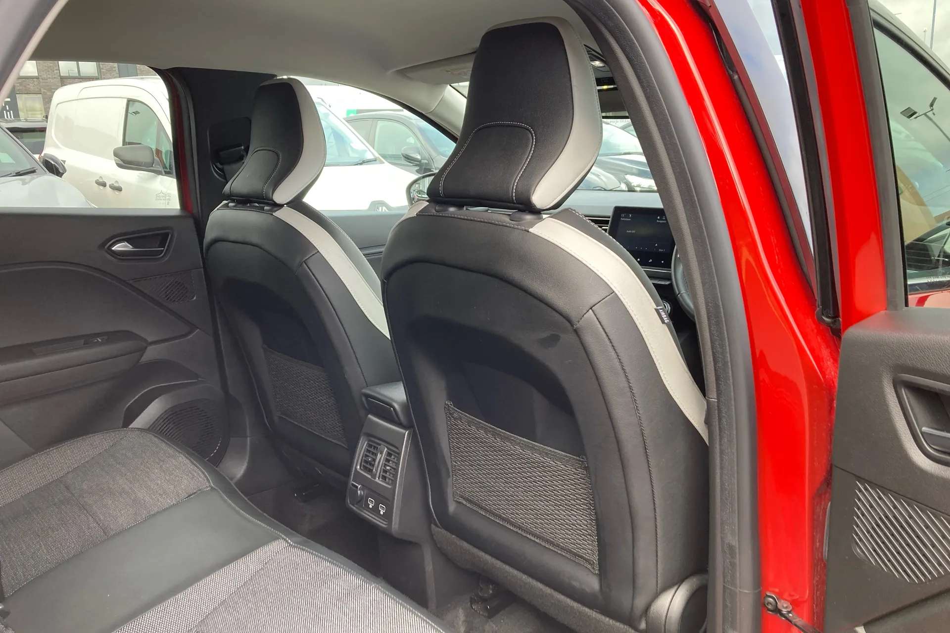 2024 RENAULT CAPTUR 2024 RENAULT CAPTUR