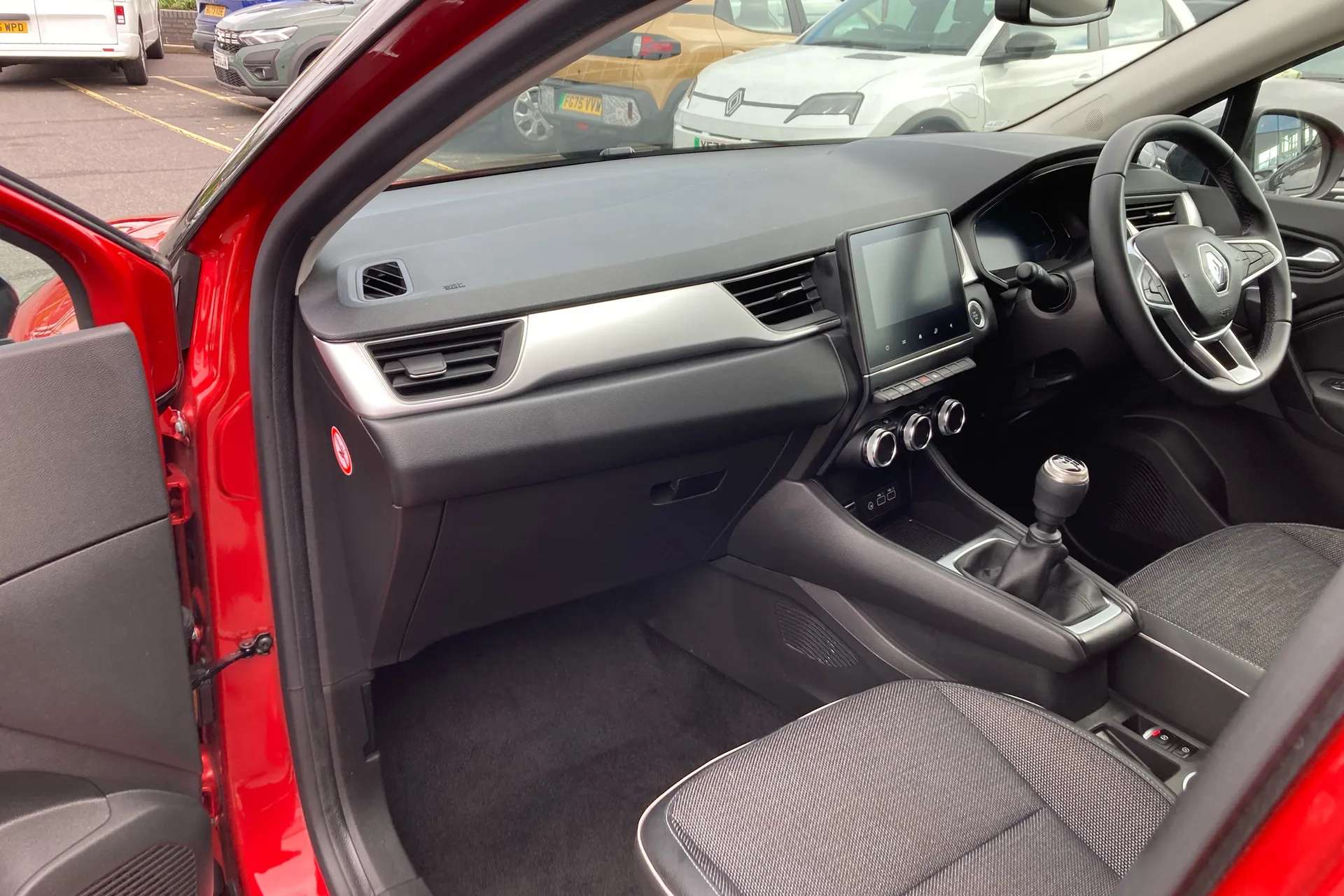 2024 RENAULT CAPTUR 2024 RENAULT CAPTUR